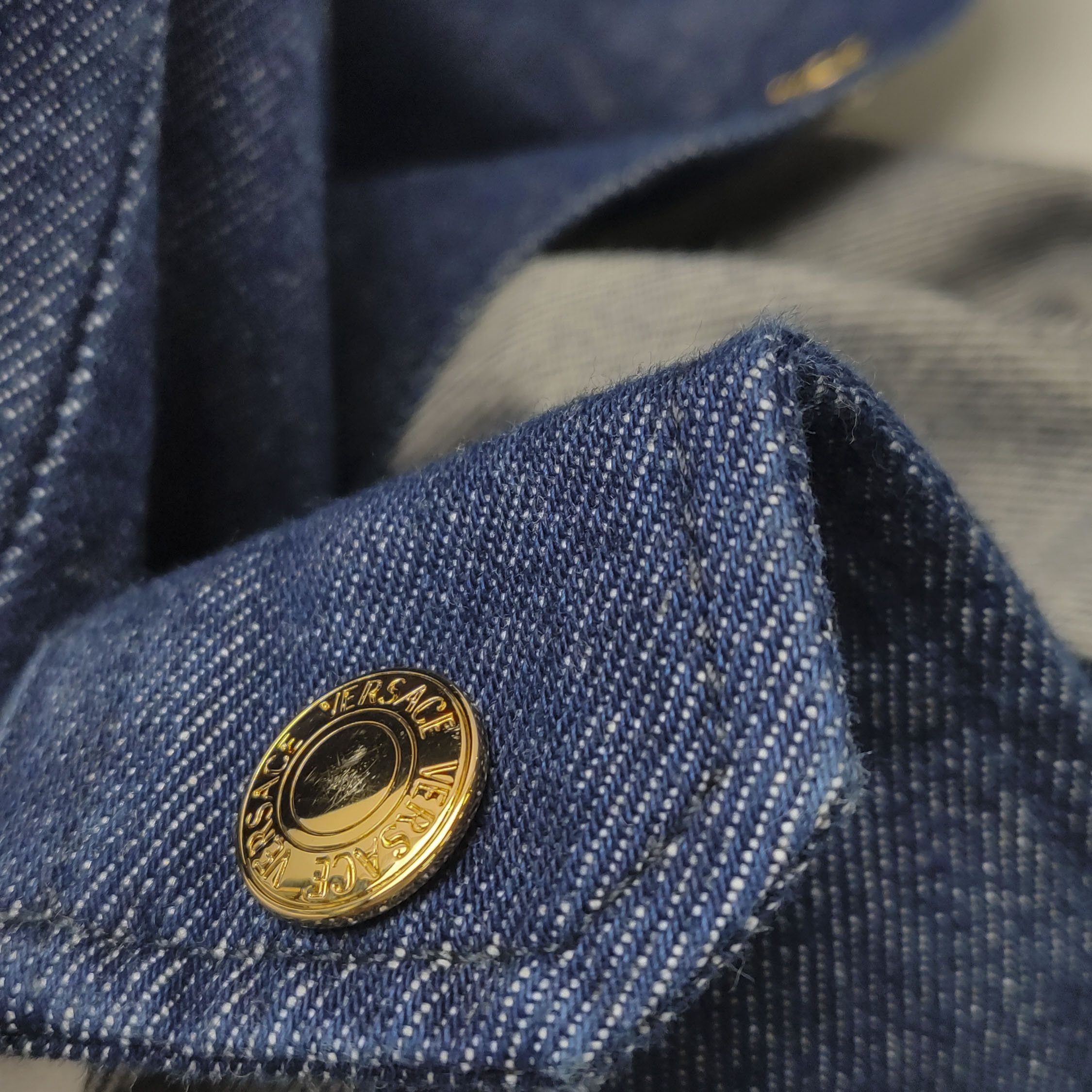Versace Versace Medusa Button Denim Jacket Size S Size US S / EU 44-46 / 1 - 12 Thumbnail
