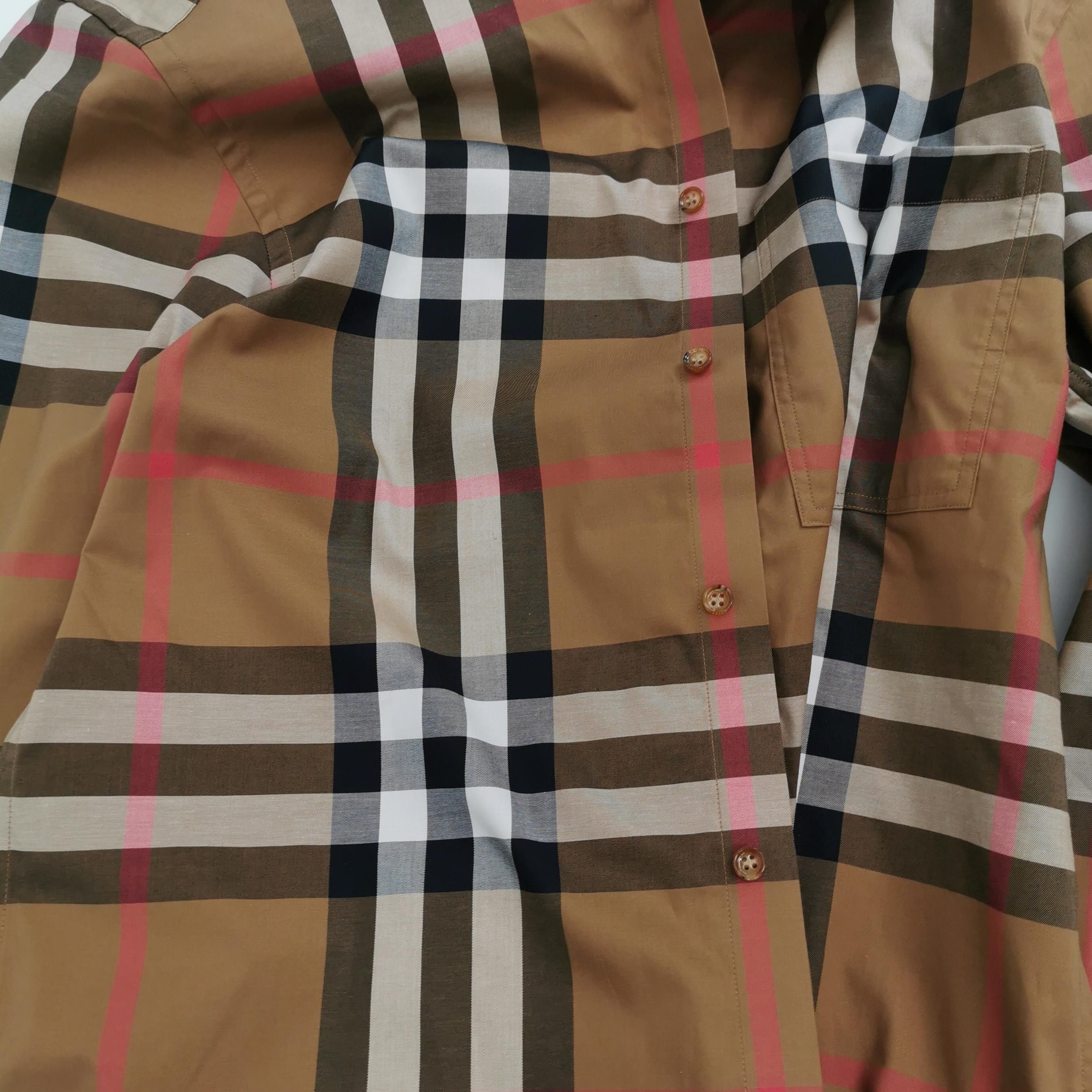 Burberry Burberry Check Button Up Shirt Size M Size US M / EU 48-50 / 2 - 3 Thumbnail