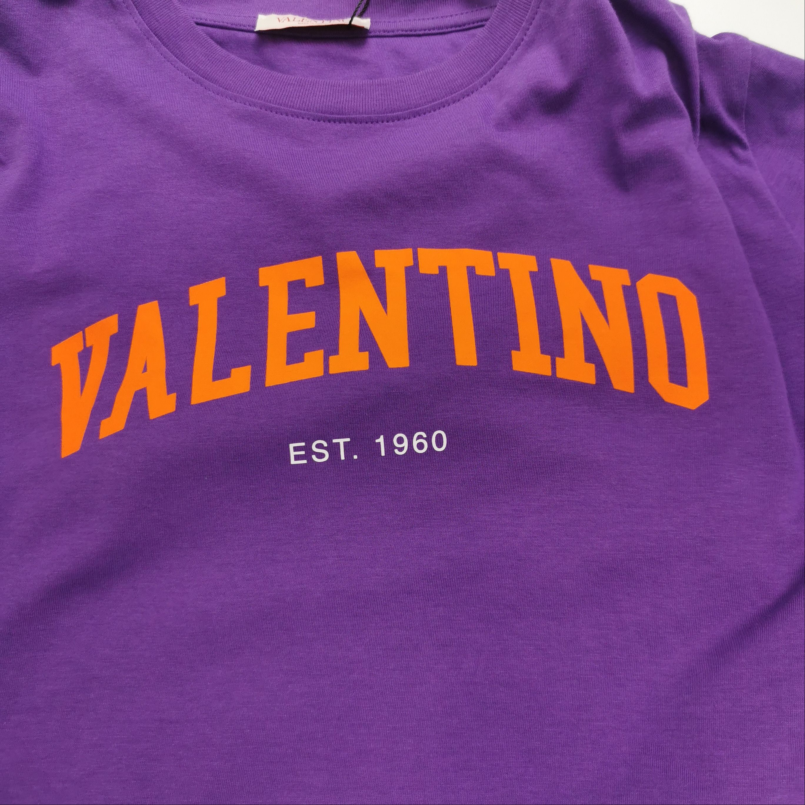 Valentino Valentino Logo Print T-Shirt M Size US M / EU 48-50 / 2 - 3 Thumbnail