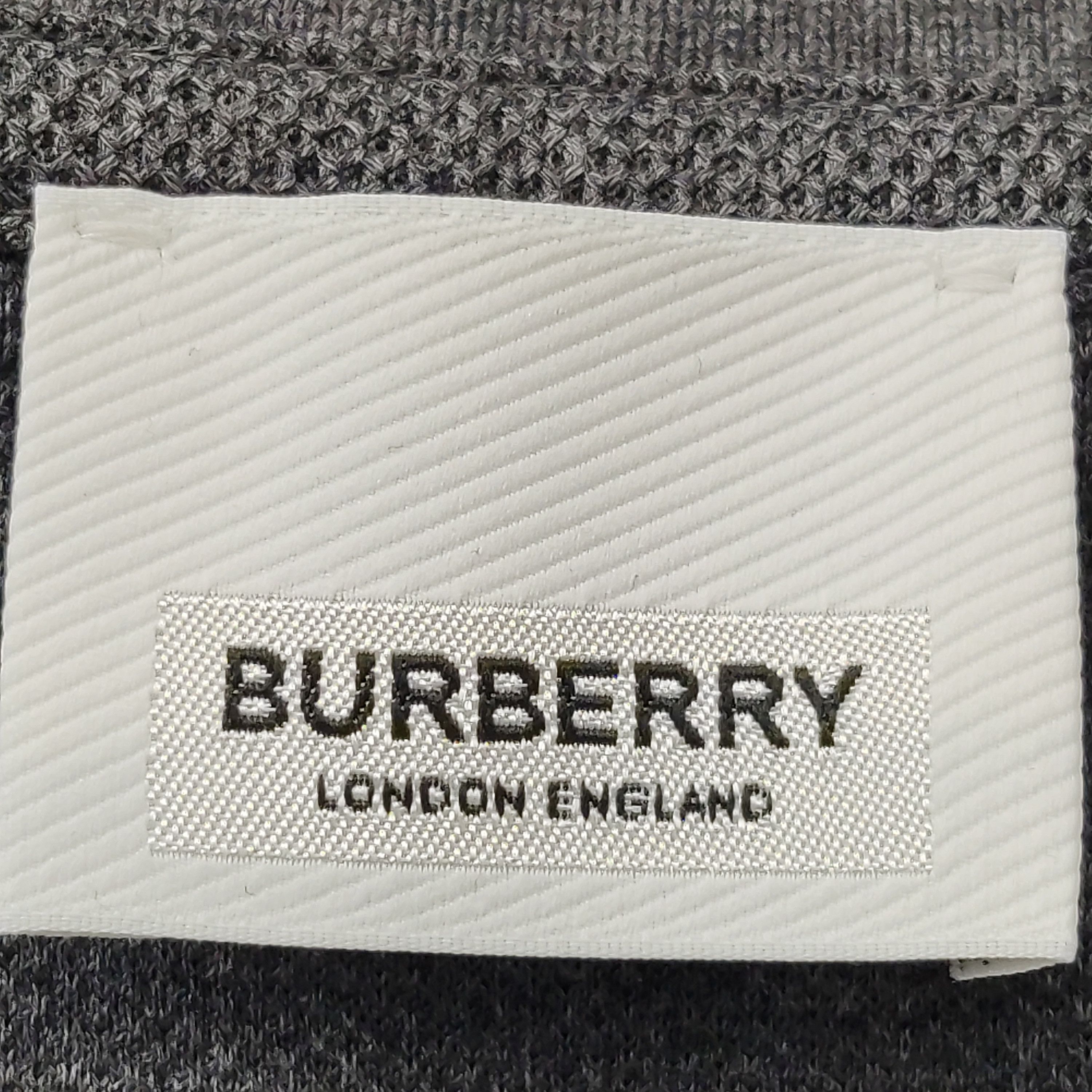 Burberry Burberry London Embroidered Logo Polo Shirt Size S Size US S / EU 44-46 / 1 - 5 Thumbnail