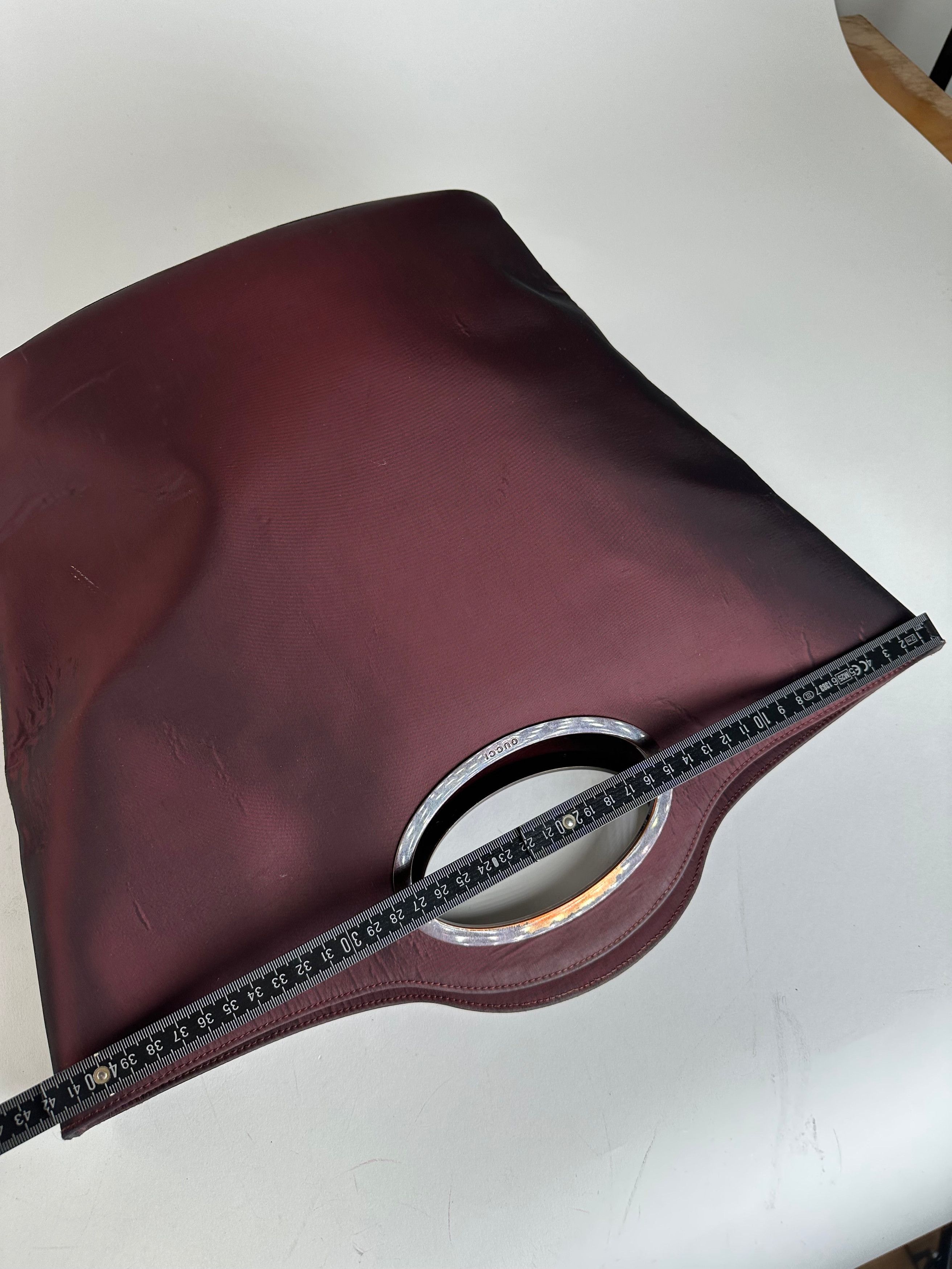 Gucci Vintage Satin Cut-Out Handle Tote Bag Burgundy Size ONE SIZE - 8 Thumbnail