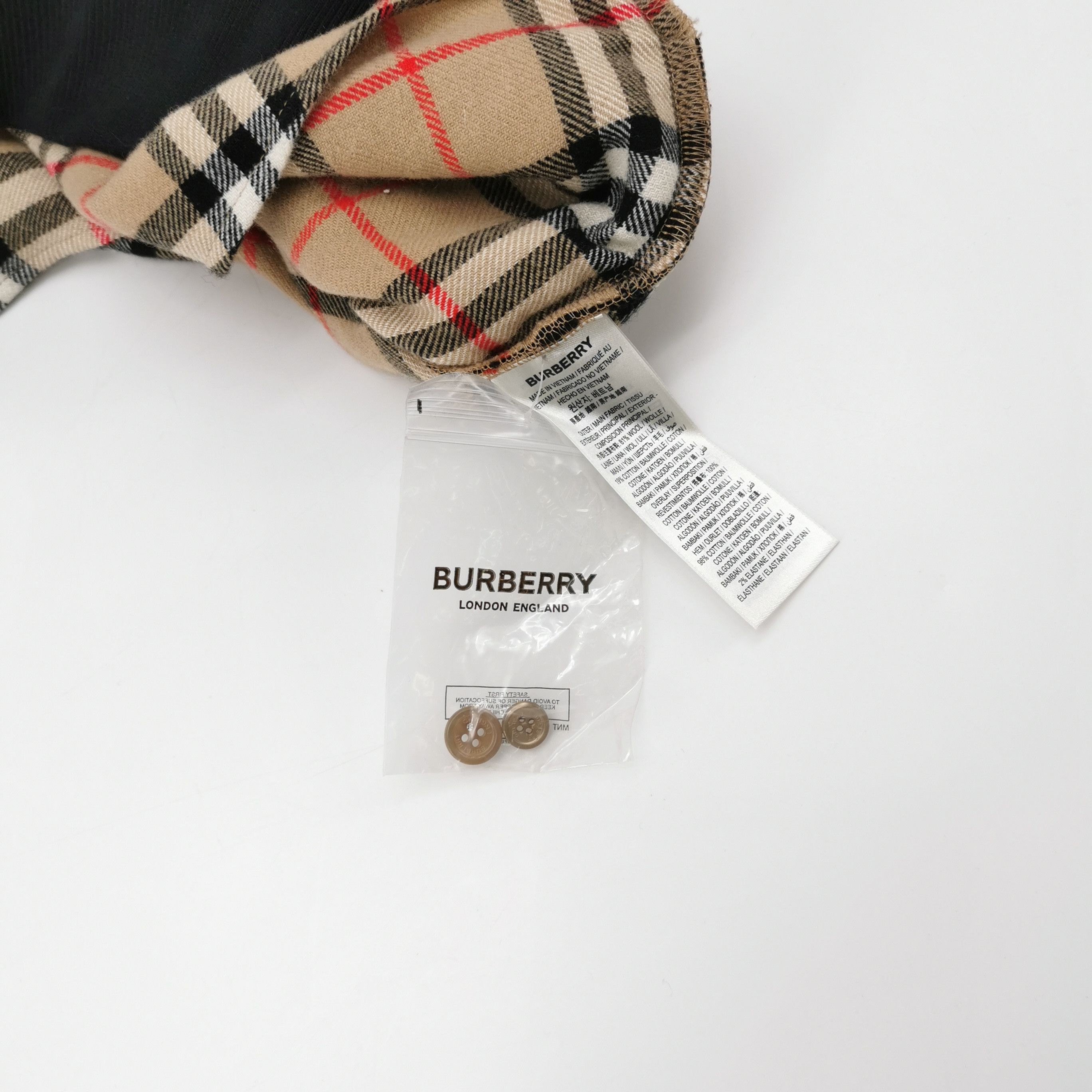 Burberry Burberry TB Logo Contrast Check Hooded Jacket Size M Size US M / EU 48-50 / 2 - 4 Thumbnail