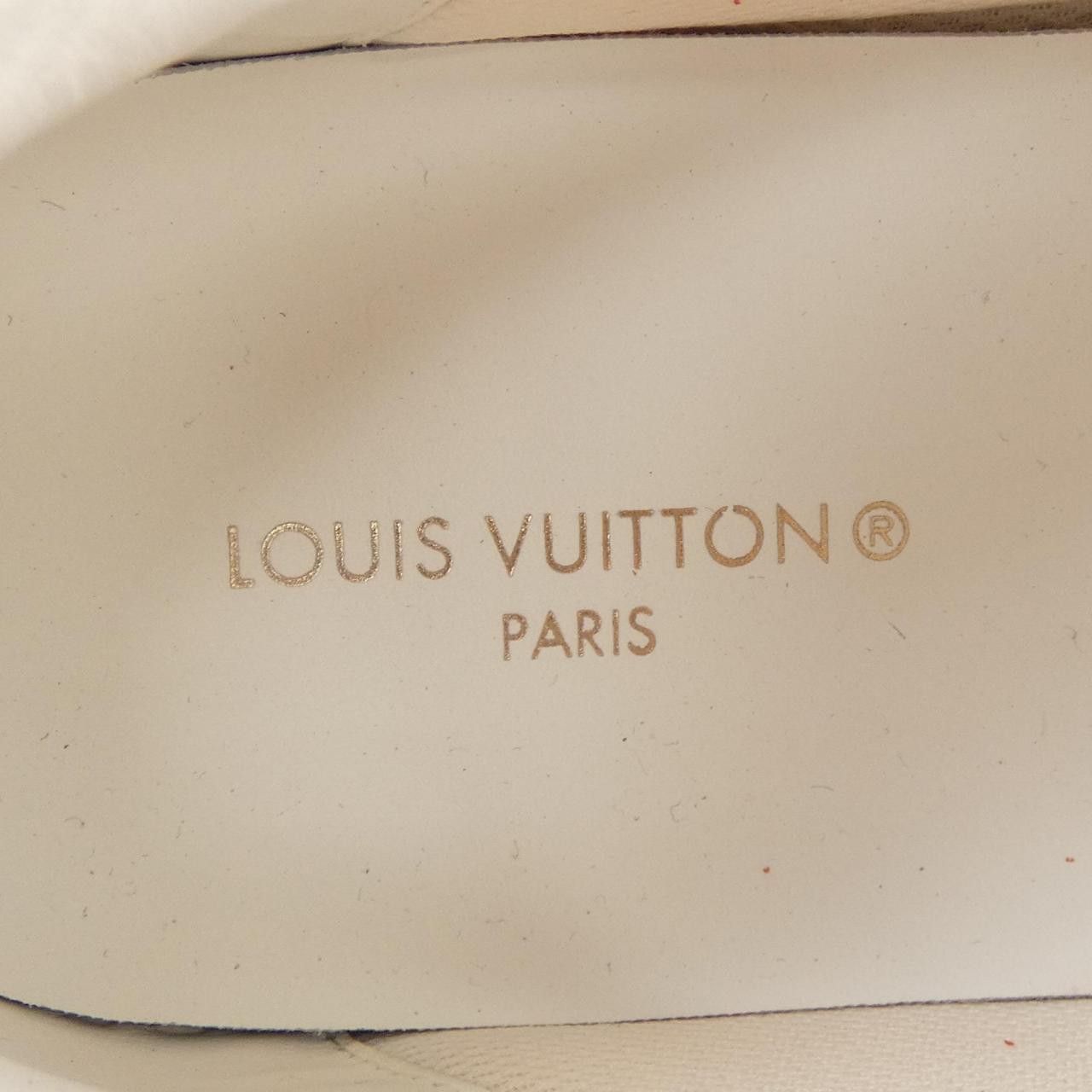 Louis Vuitton Louis Vuitton Louis Vuitton Sneakers Leather Shoes DUTY FREE for USA Size ONE SIZE - 6 Thumbnail