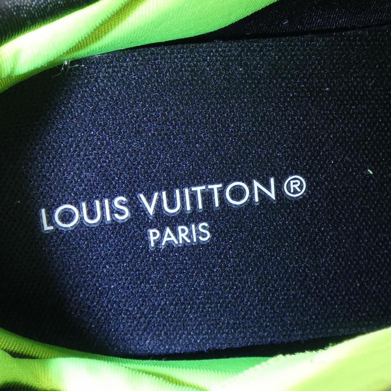 Louis Vuitton Louis Vuitton Louis Vuitton Run 55 Sneakers Plastic / Synthetic Shoes DUTY FREE for USA Size ONE SIZE - 6 Thumbnail