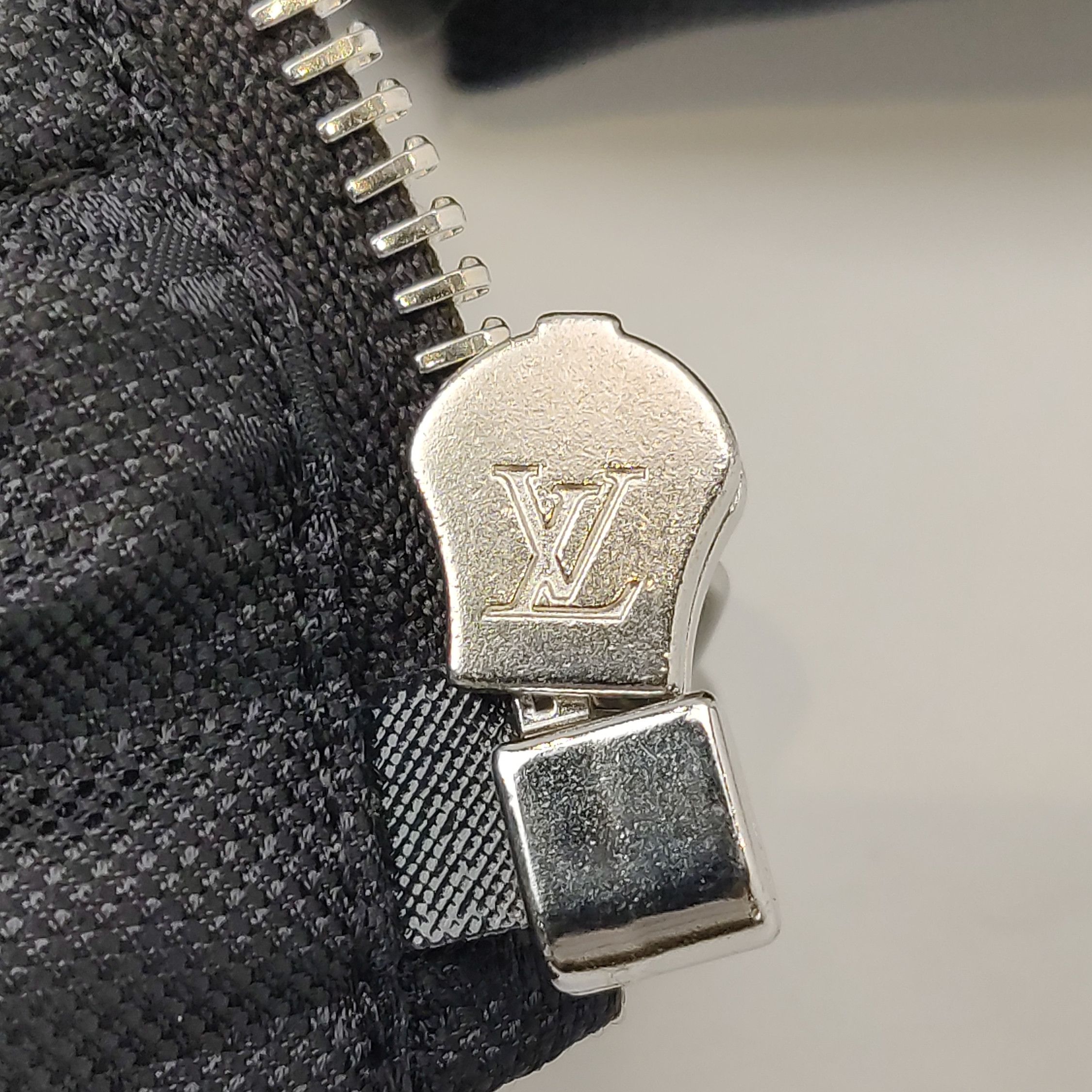 Louis Vuitton Louis Vuitton Monogram Hooded Jacket 44 Size US S / EU 44-46 / 1 - 9 Thumbnail