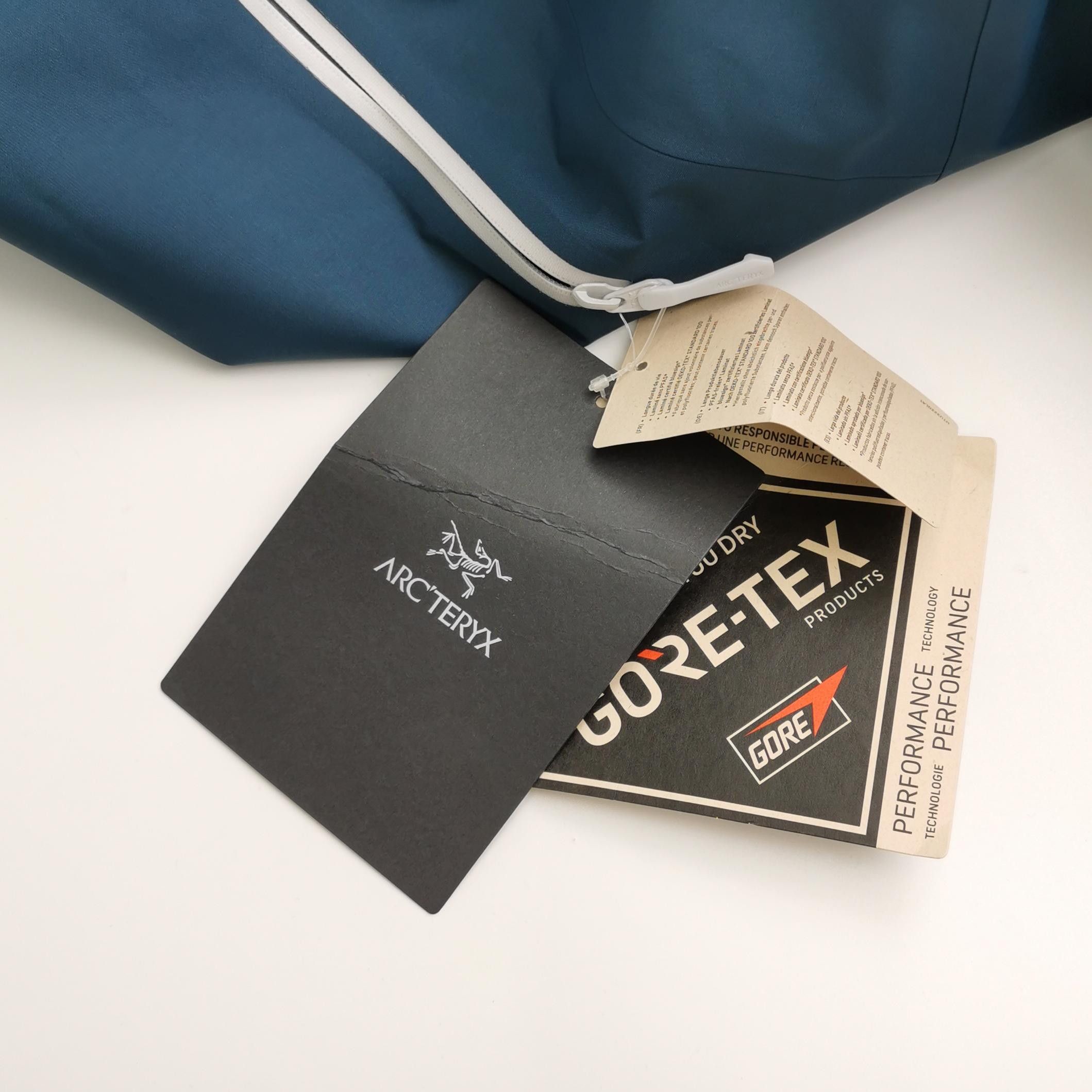 Arc'teryx Arc'teryx Two-Tone Beta GORE-TEX Jacket XL Size US XL / EU 56 / 4 - 4 Thumbnail