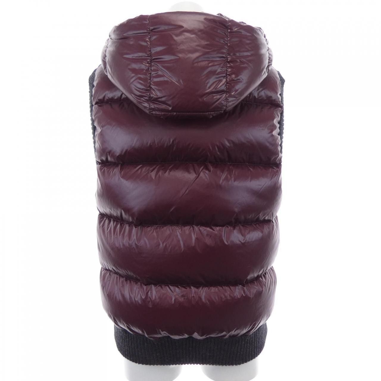Moncler Moncler Moncler Down Vest Textile Outerwear 20919436800 DUTY FREE for USA Size ONE SIZE - 2 Thumbnail