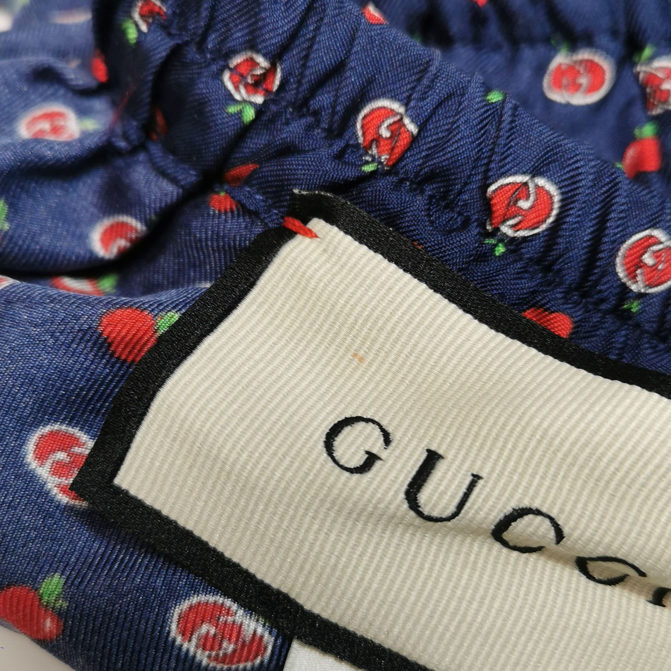 Gucci Gucci Apple Print Silk Shorts 44 Size US 28 / EU 44 - 10 Thumbnail