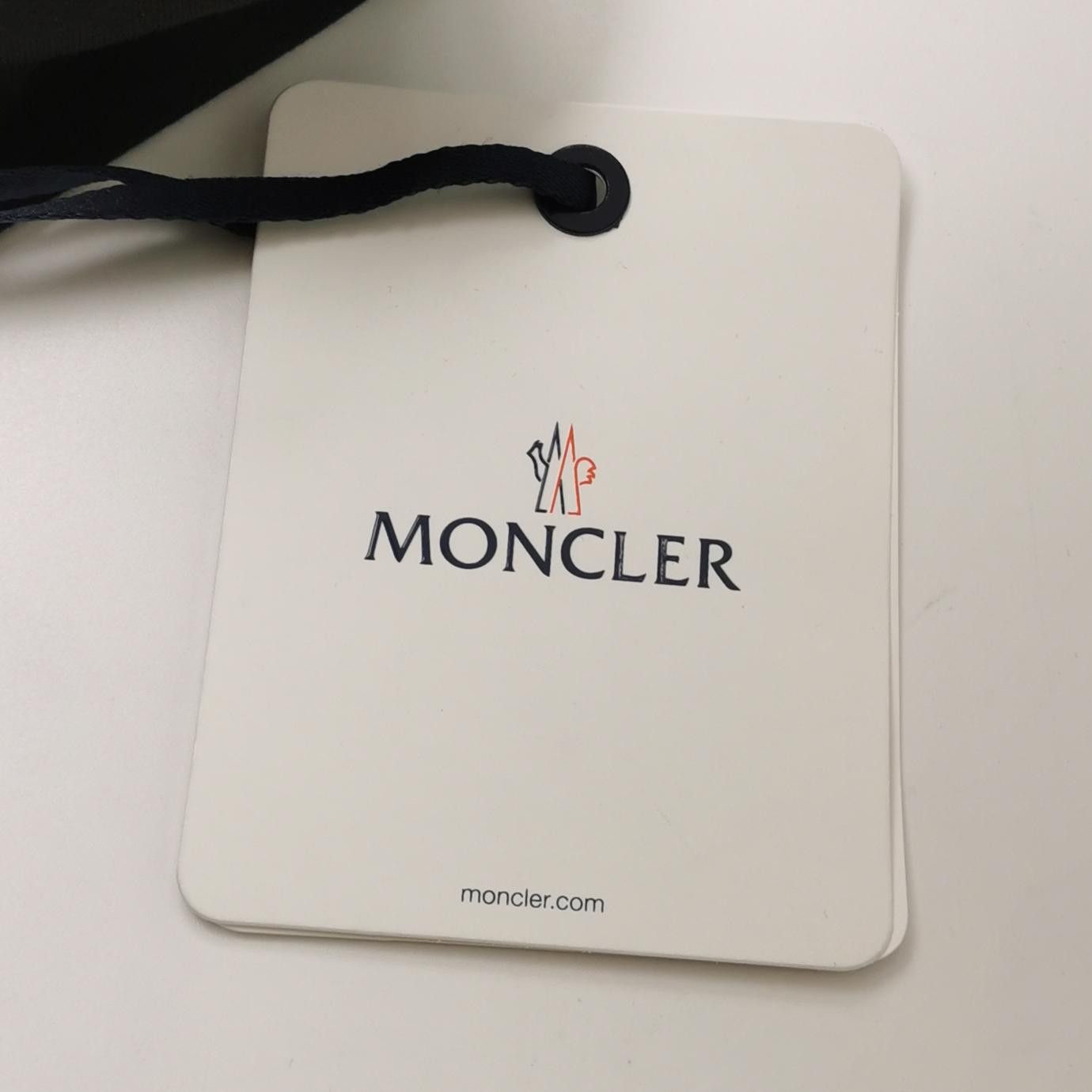 Moncler Moncler Plain Crewneck T-Shirt XL Size US XL / EU 56 / 4 - 4 Thumbnail