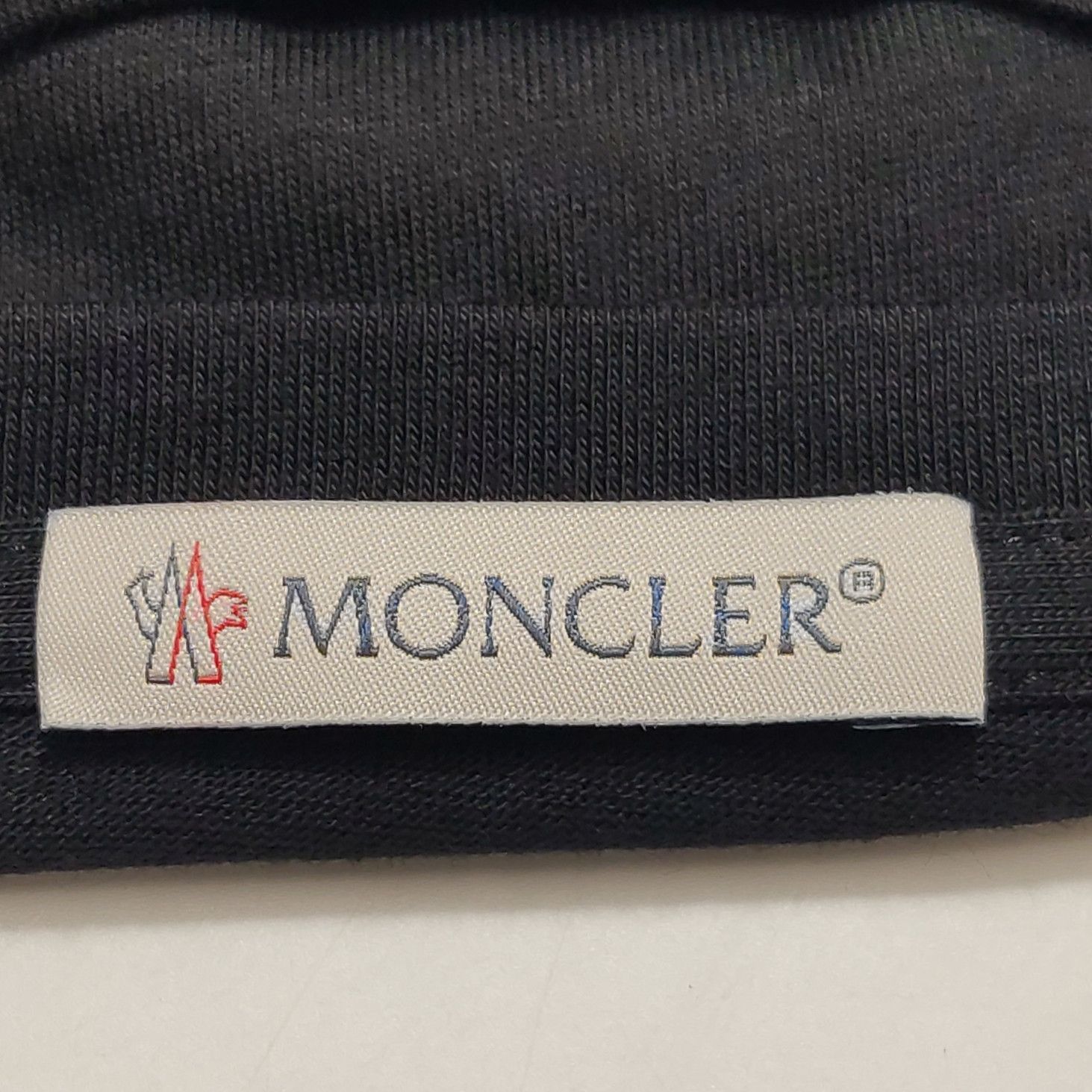 Moncler Moncler Logo Patch Short Sleeve T-Shirt Size L Size US L / EU 52-54 / 3 - 5 Thumbnail