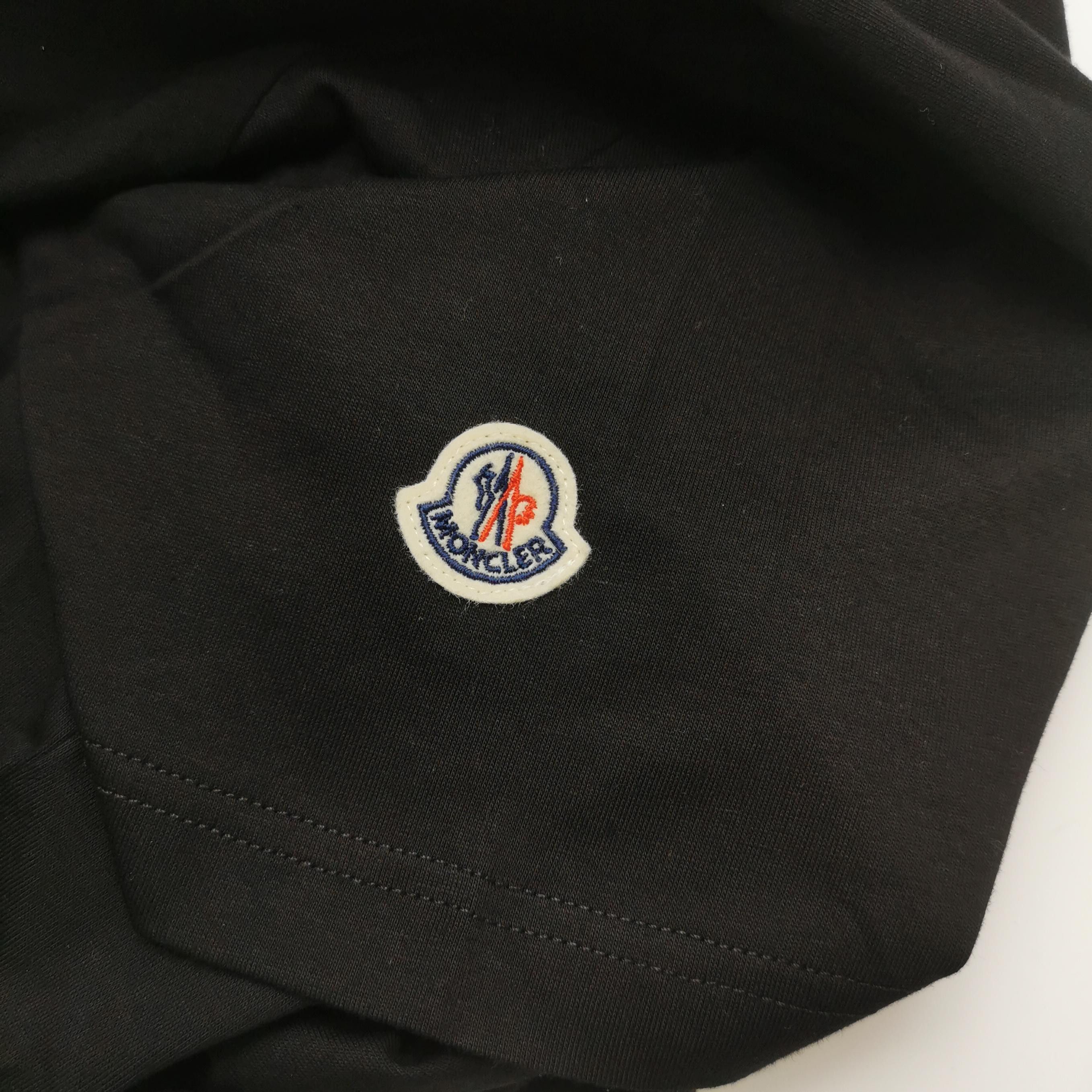 Moncler Moncler Logo Patch Cotton T-Shirt XL Size US XL / EU 56 / 4 - 3 Thumbnail