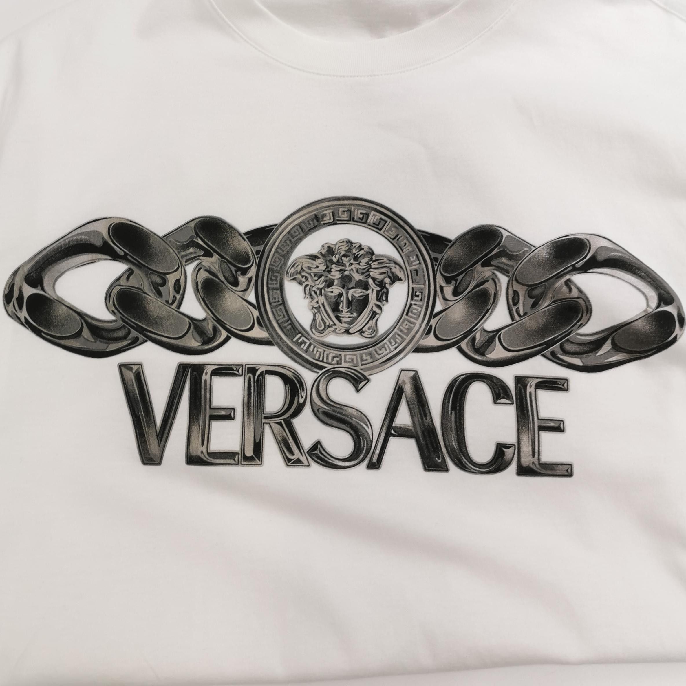 Versace Versace Medusa Chain Print T-Shirt L Size US L / EU 52-54 / 3 - 3 Thumbnail