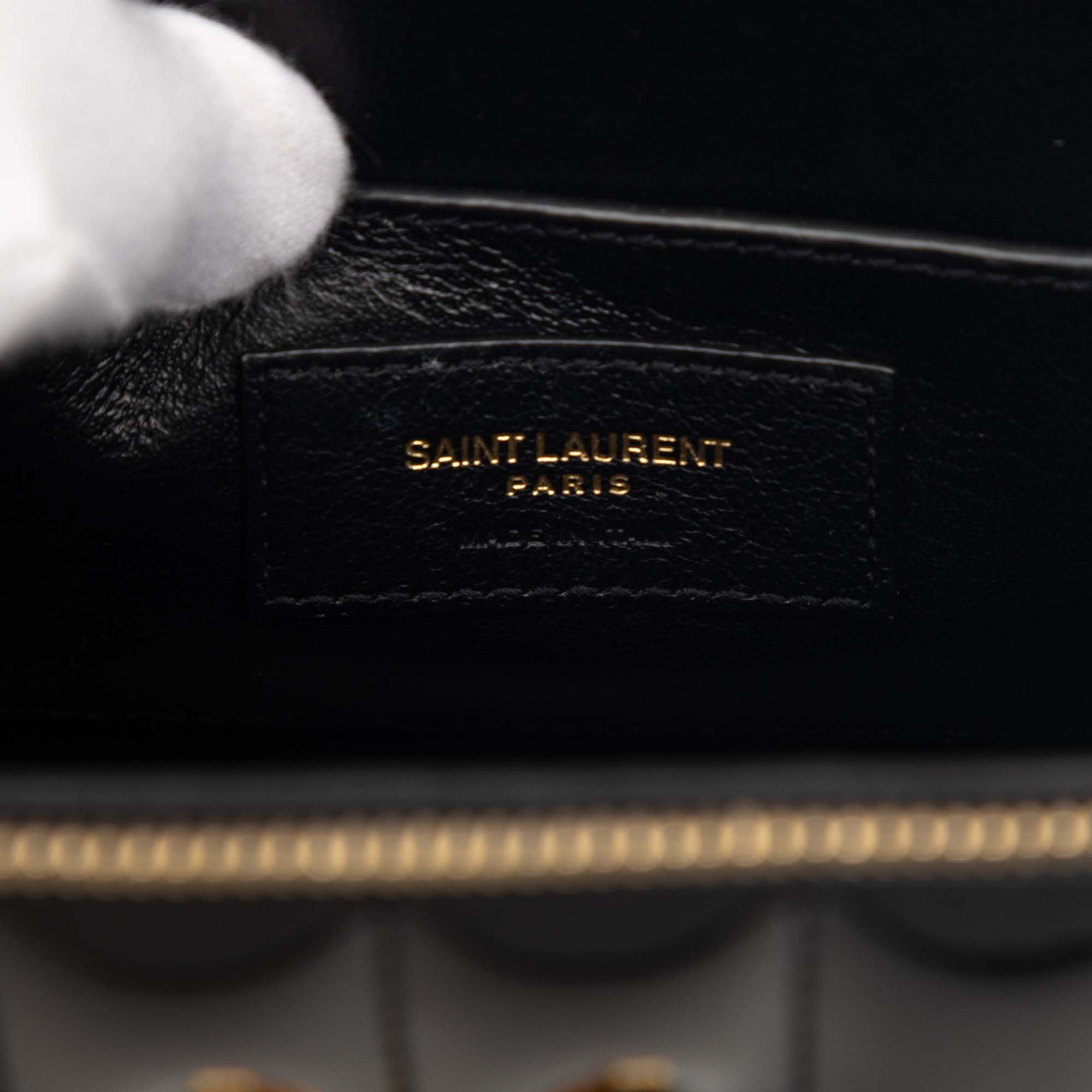 Saint Laurent Paris Matelasse Patent Monogram Vicky Vanity Bag Size ONE SIZE - 5 Thumbnail
