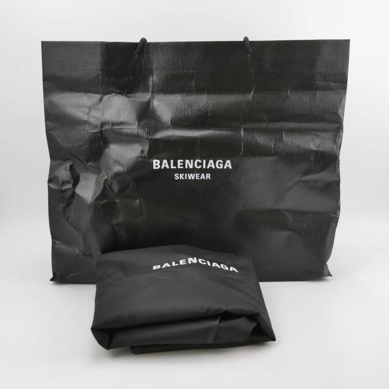 Balenciaga Balenciaga Logo Puffer Jacket Size 44 Size US S / EU 44-46 / 1 - 6 Thumbnail