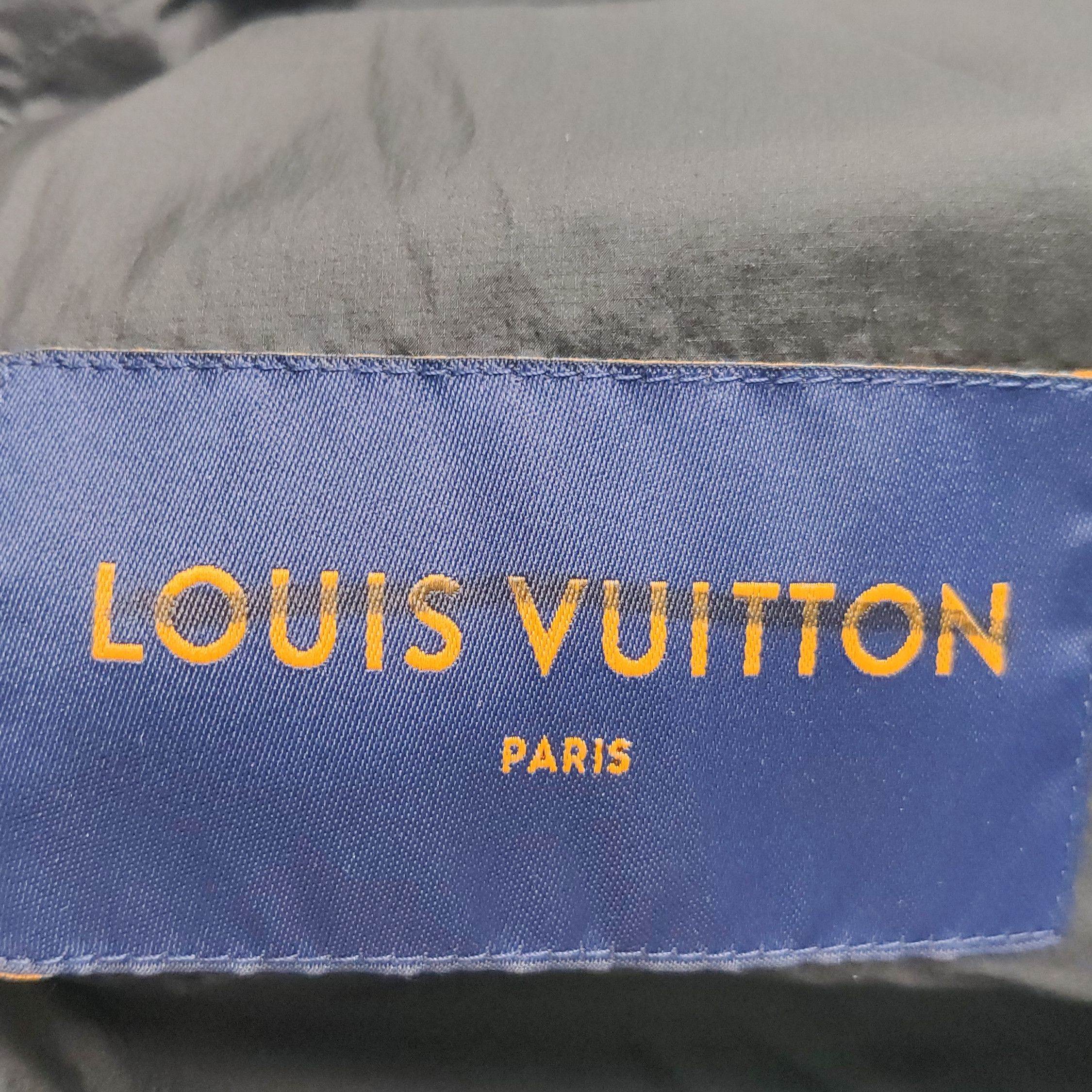 Louis Vuitton Louis Vuitton Velvet Script Logo Hooded Jacket 50 Size US M / EU 48-50 / 2 - 12 Thumbnail