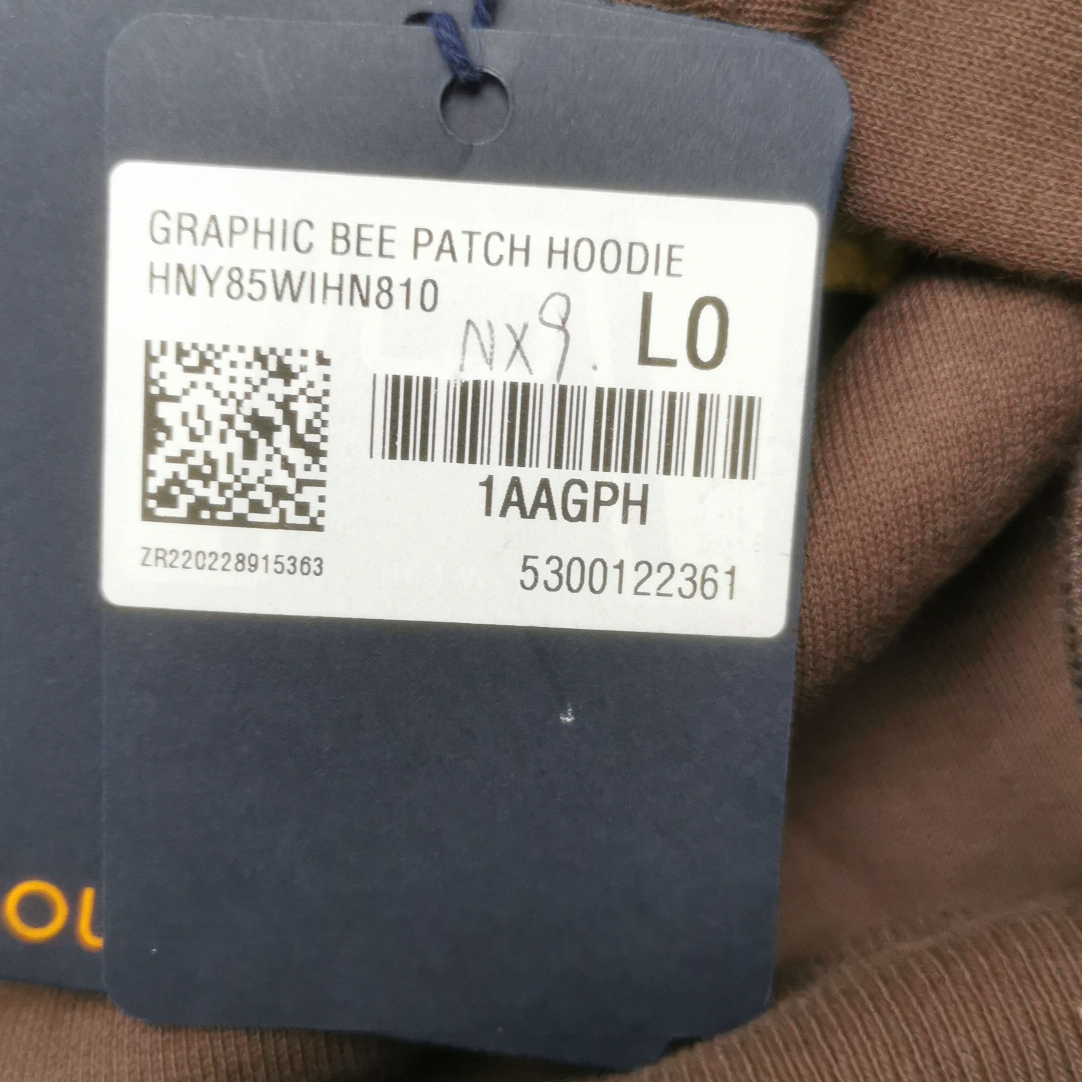 Louis Vuitton Louis Vuitton Graphic Bee Patch Hoodie Size L Size US L / EU 52-54 / 3 - 11 Thumbnail