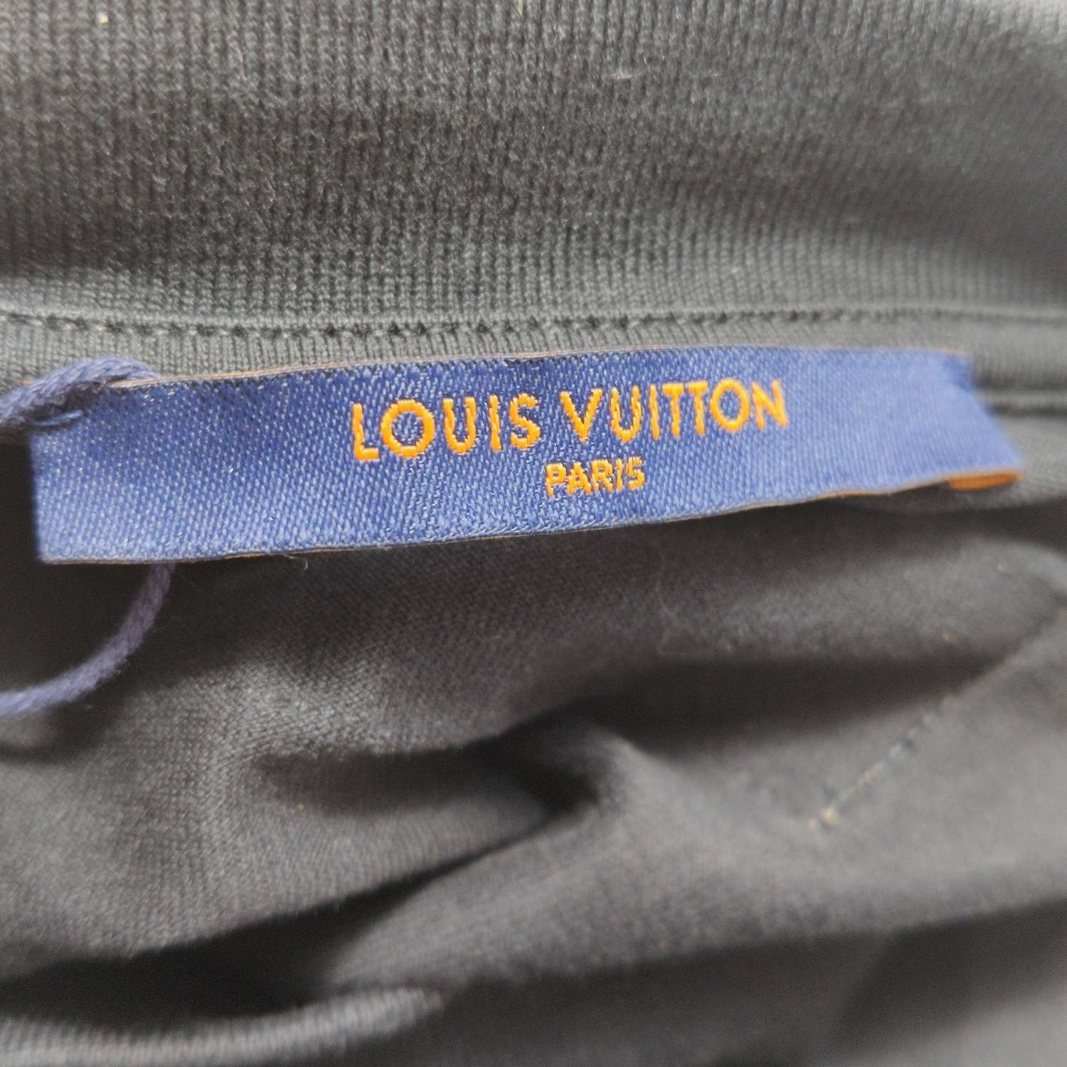 Louis Vuitton Louis Vuitton Original Craftsmanship Logo T-Shirt M Size US M / EU 48-50 / 2 - 5 Thumbnail