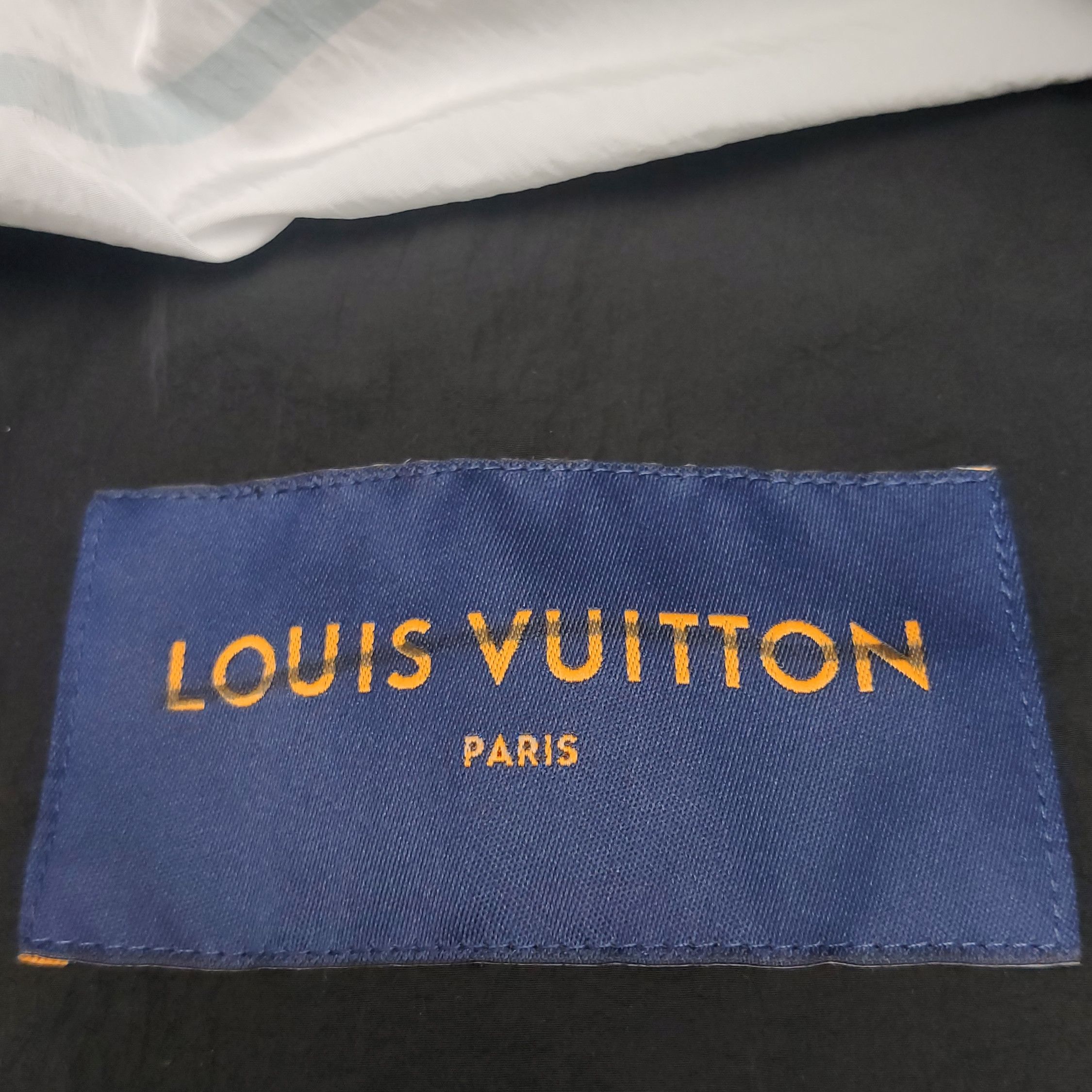 Louis Vuitton Louis Vuitton Contrast Logo Hooded Windbreaker 48 Size US M / EU 48-50 / 2 - 10 Thumbnail