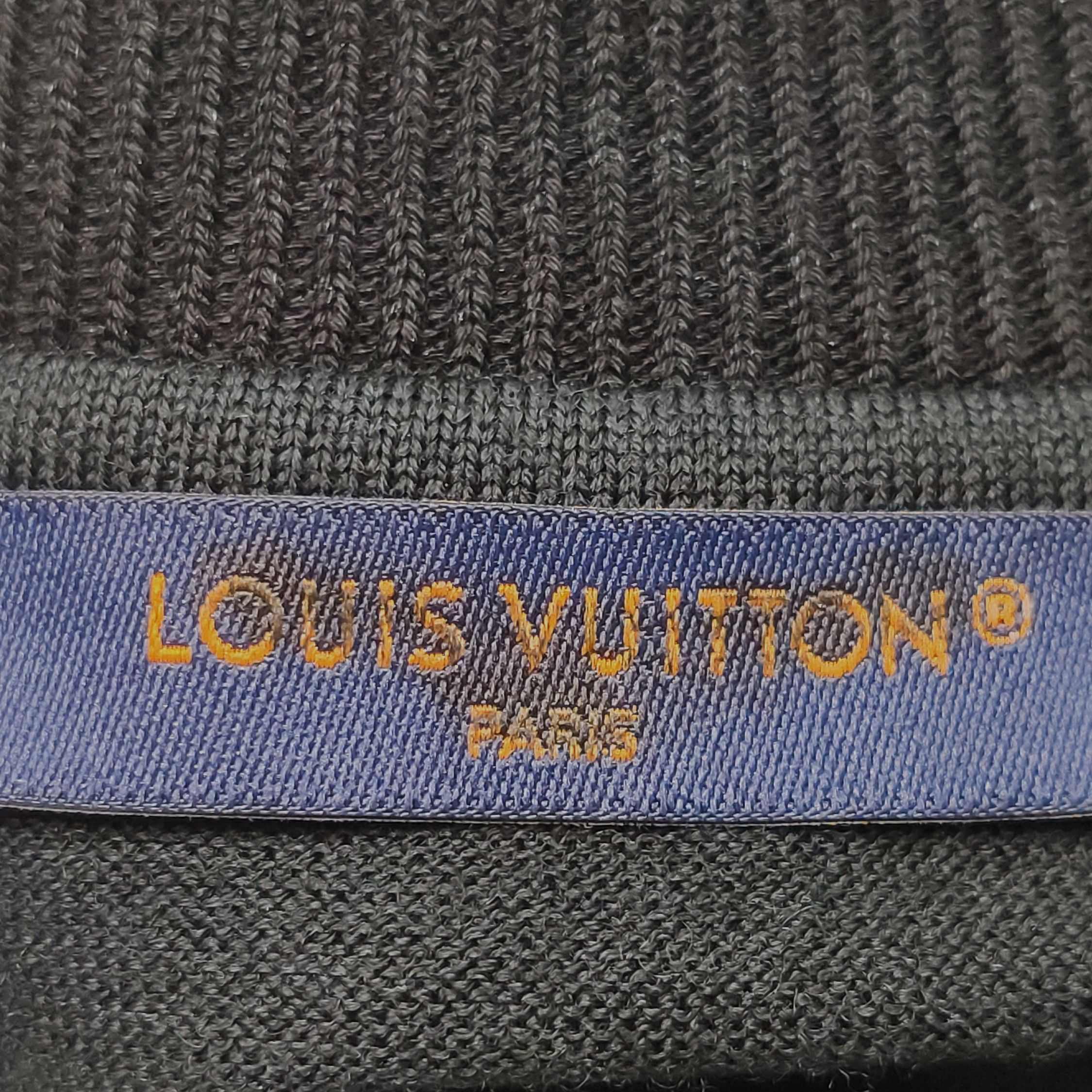 Louis Vuitton Louis Vuitton Embellished Wool Long Sleeve T-Shirt Size XL Size US XL / EU 56 / 4 - 10 Thumbnail