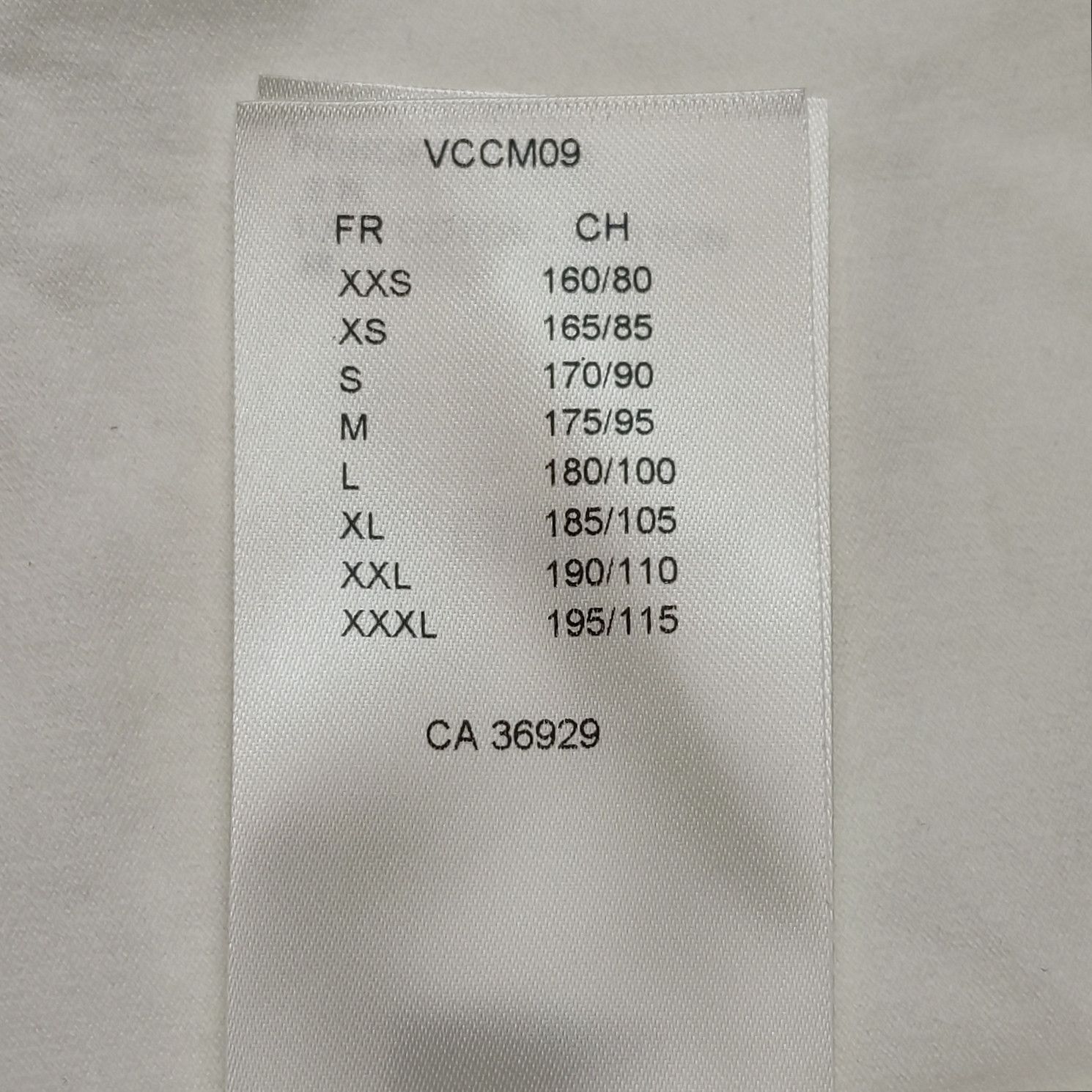 Louis Vuitton Louis Vuitton Graphic Logo Cotton T-Shirt XS Size US XS / EU 42 / 0 - 8 Thumbnail