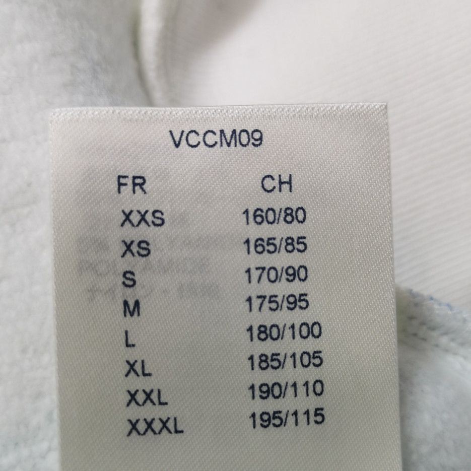 Louis Vuitton Louis Vuitton Watercolour Logo Sweatshirt L Size US L / EU 52-54 / 3 - 8 Thumbnail