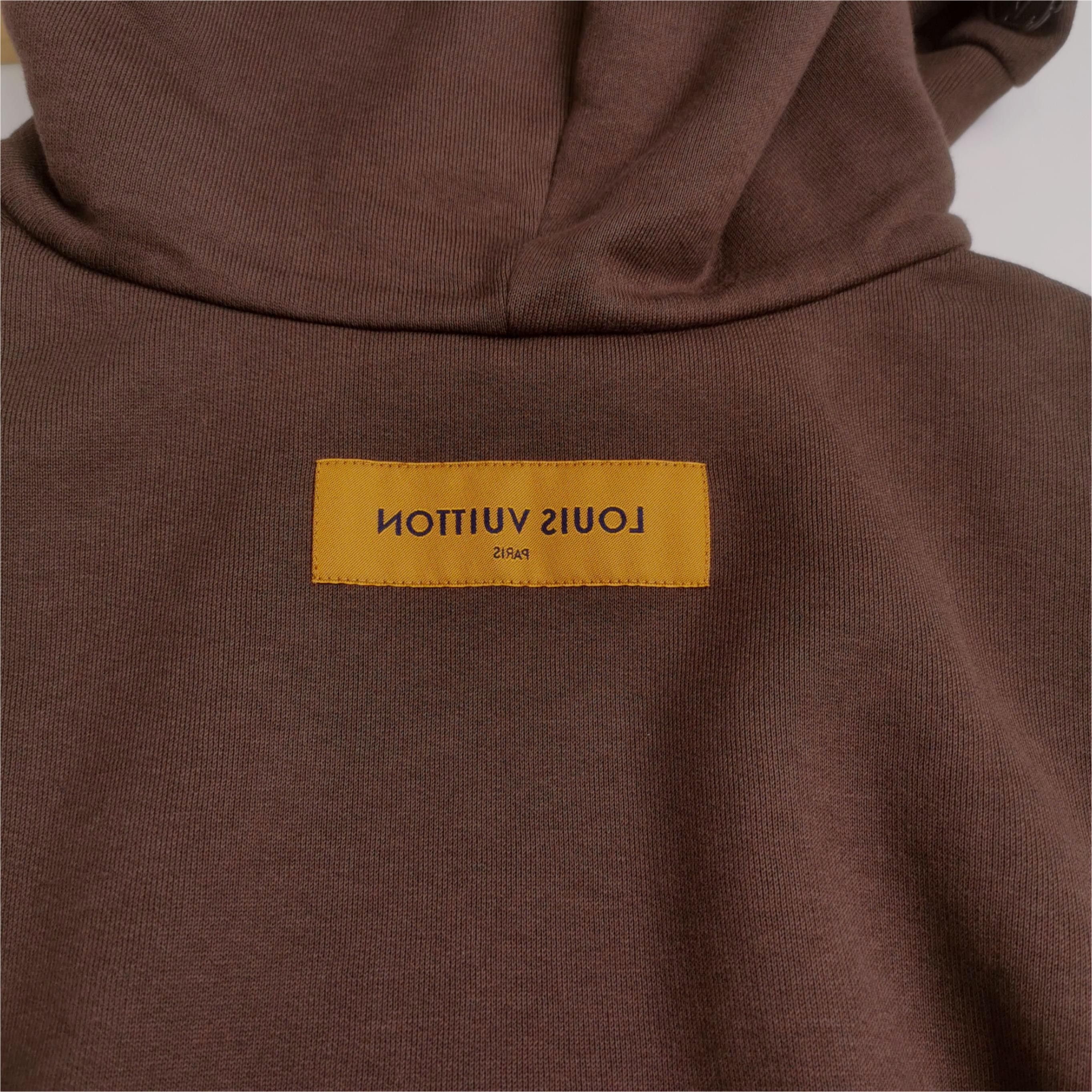 Louis Vuitton Louis Vuitton Bee Graphic Hoodie Size M Size US M / EU 48-50 / 2 - 3 Thumbnail