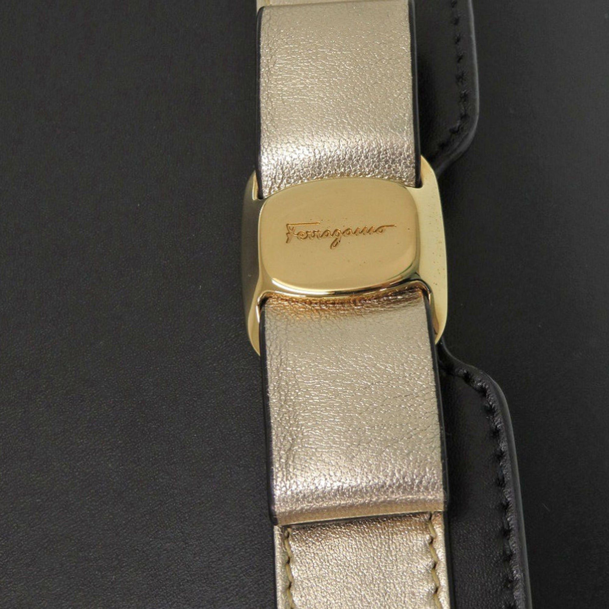Salvatore Ferragamo Leather Vara Bow Crossbody Size ONE SIZE - 9 Thumbnail