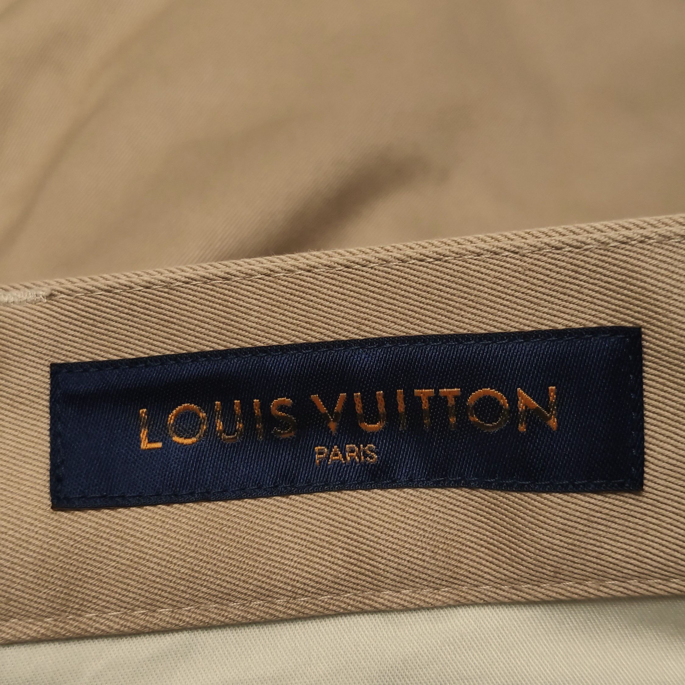 Louis Vuitton Louis Vuitton Staples Edition Beige Shorts Size 30 Size US 30 / EU 46 - 10 Thumbnail