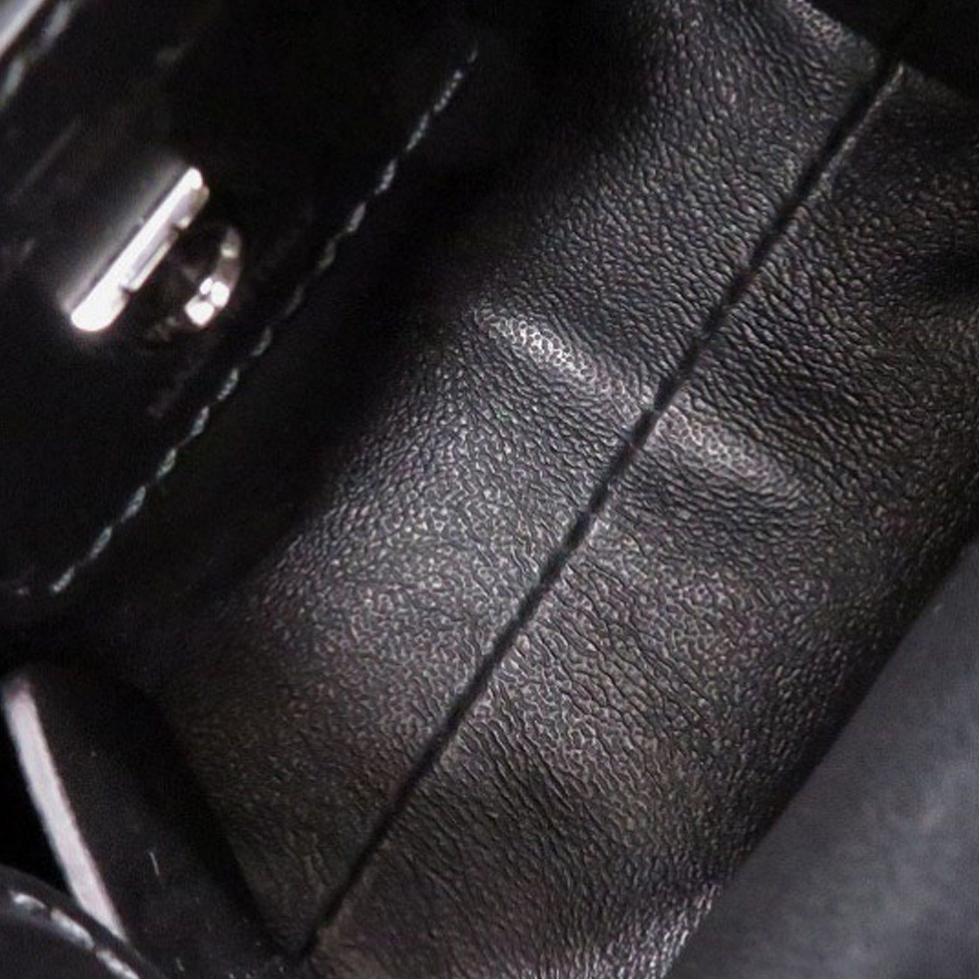 Salvatore Ferragamo Leather Gancini Trifoglio Handbag Size ONE SIZE - 4 Thumbnail