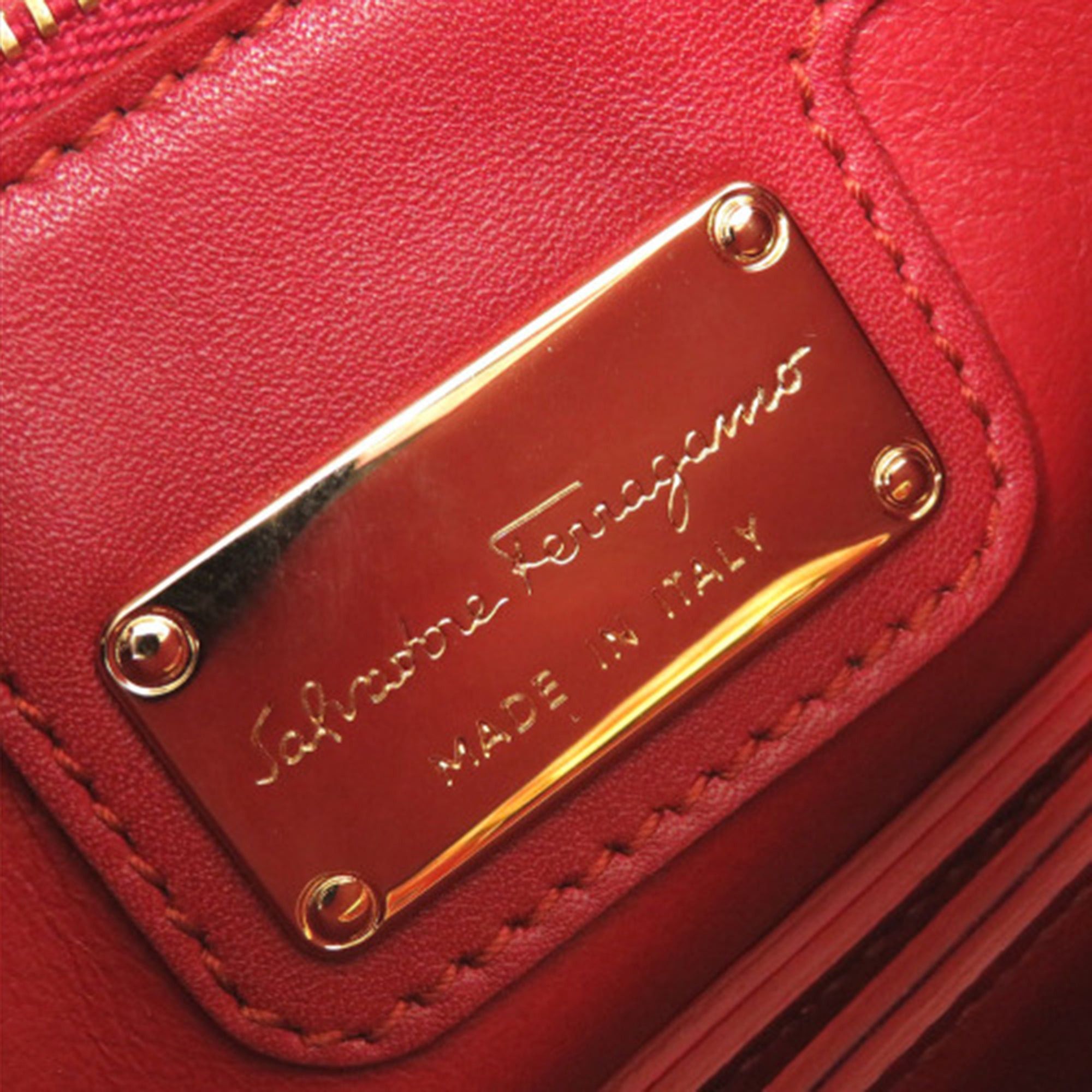 Salvatore Ferragamo Sara Battaglia Mini Leather Zigzag Gancini Crossbody Size ONE SIZE - 4 Thumbnail