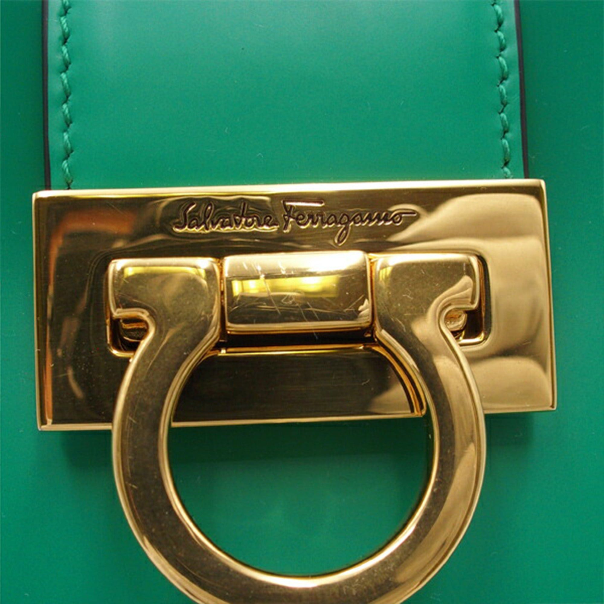 Salvatore Ferragamo Small Leather Trifolio Shoulder Bag Size ONE SIZE - 9 Thumbnail