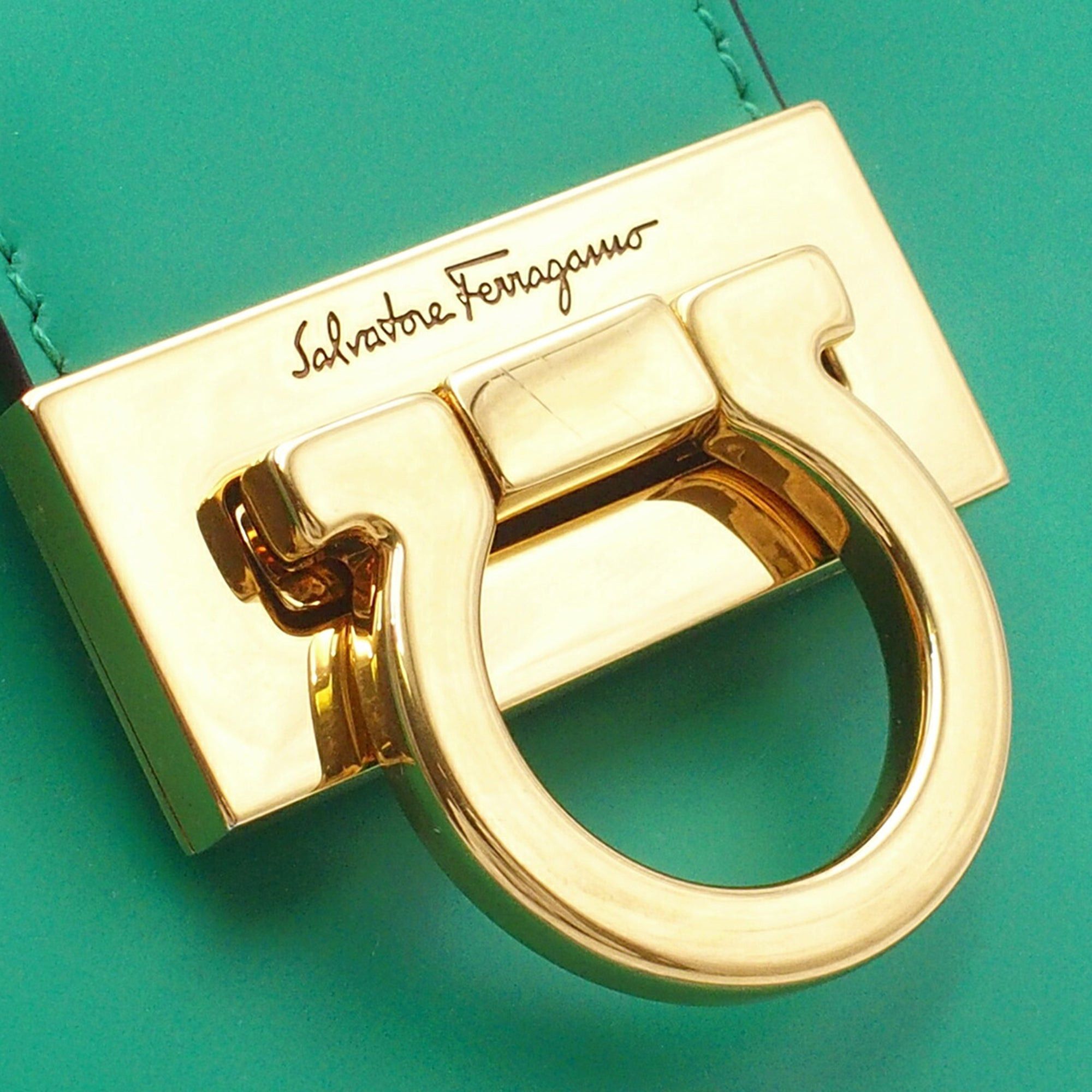Salvatore Ferragamo Small Leather Trifolio Shoulder Bag Size ONE SIZE - 10 Thumbnail