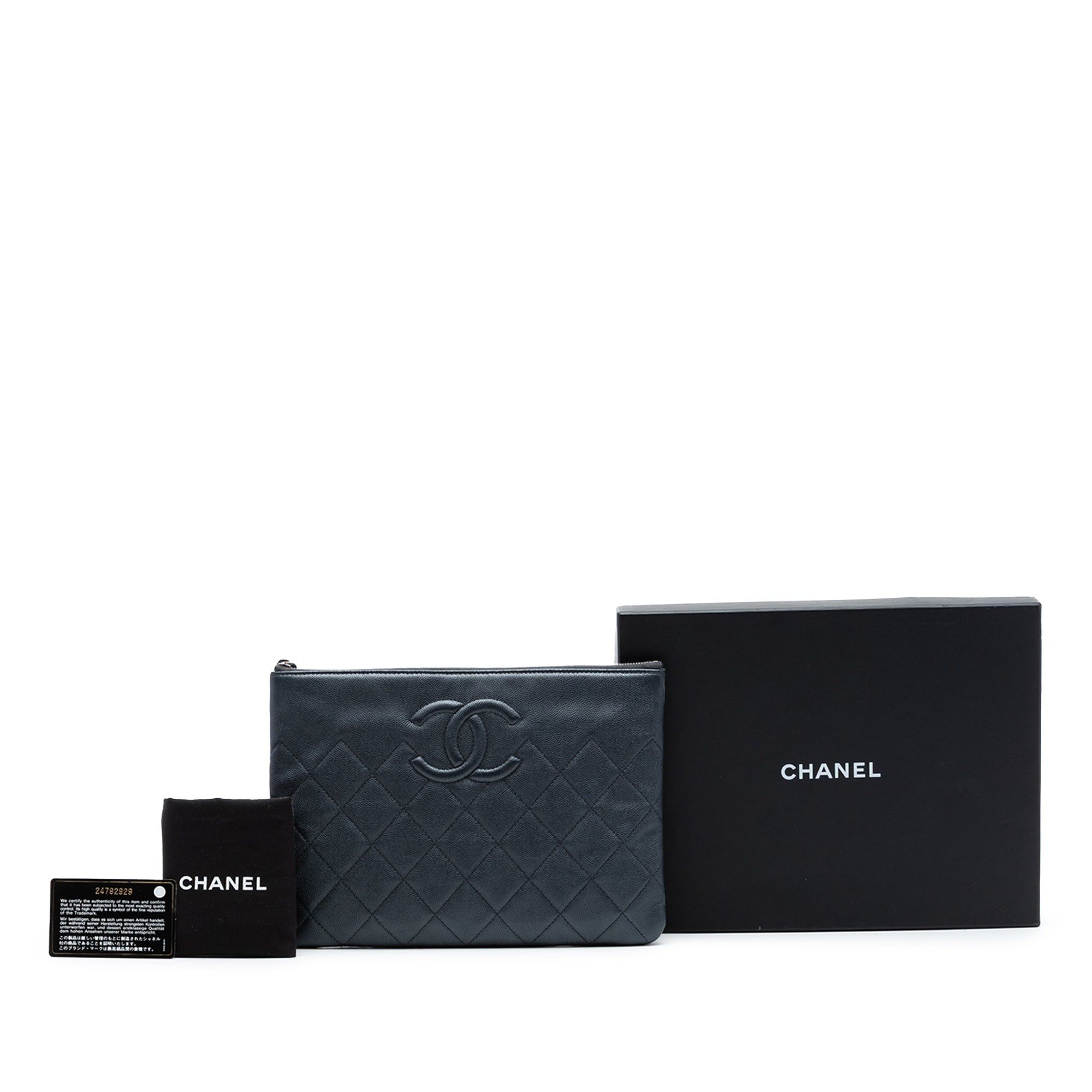 Chanel Medium CC Quilted Caviar O Case Clutch Size ONE SIZE - 8 Thumbnail