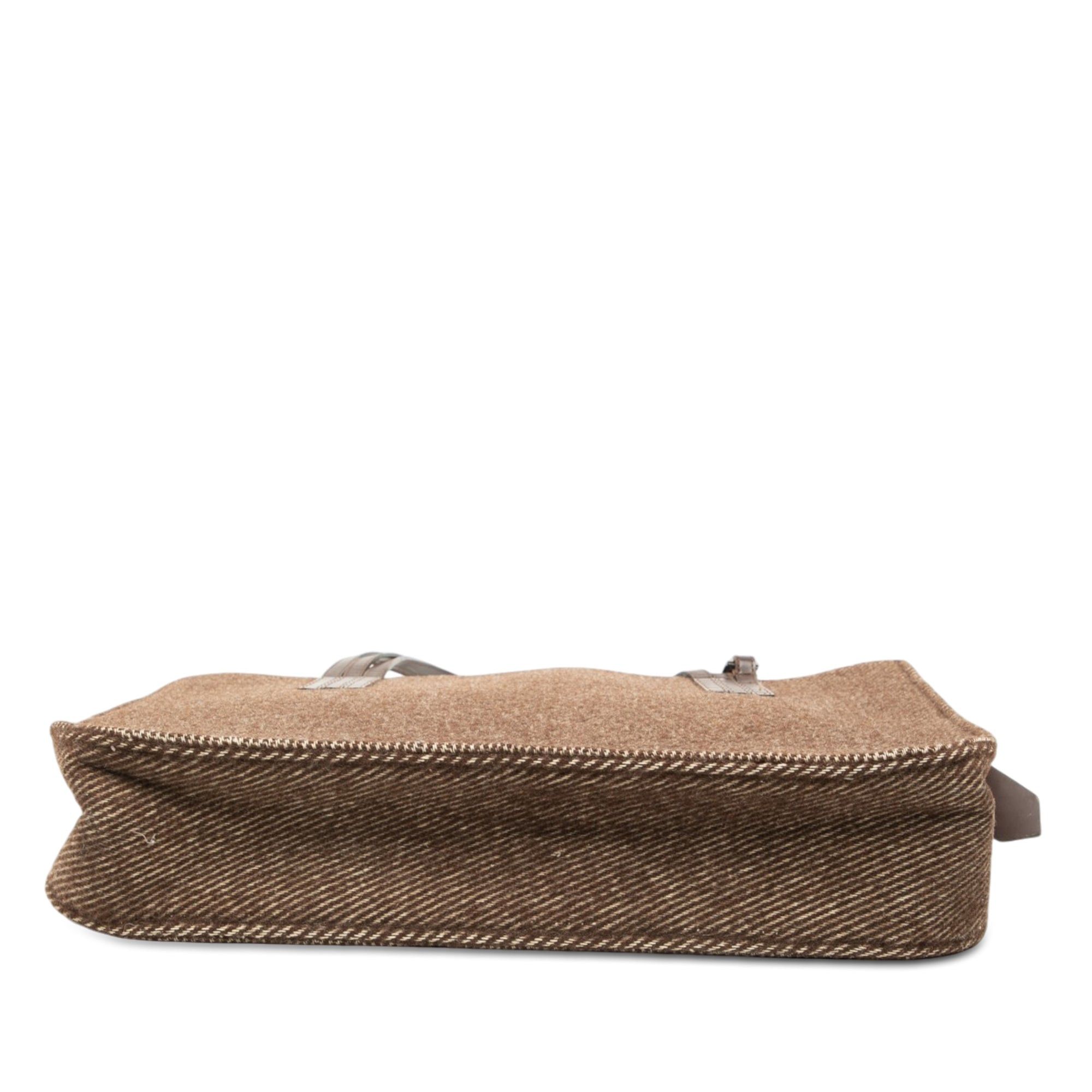 Chanel Wool Felt Tote Size ONE SIZE - 3 Thumbnail