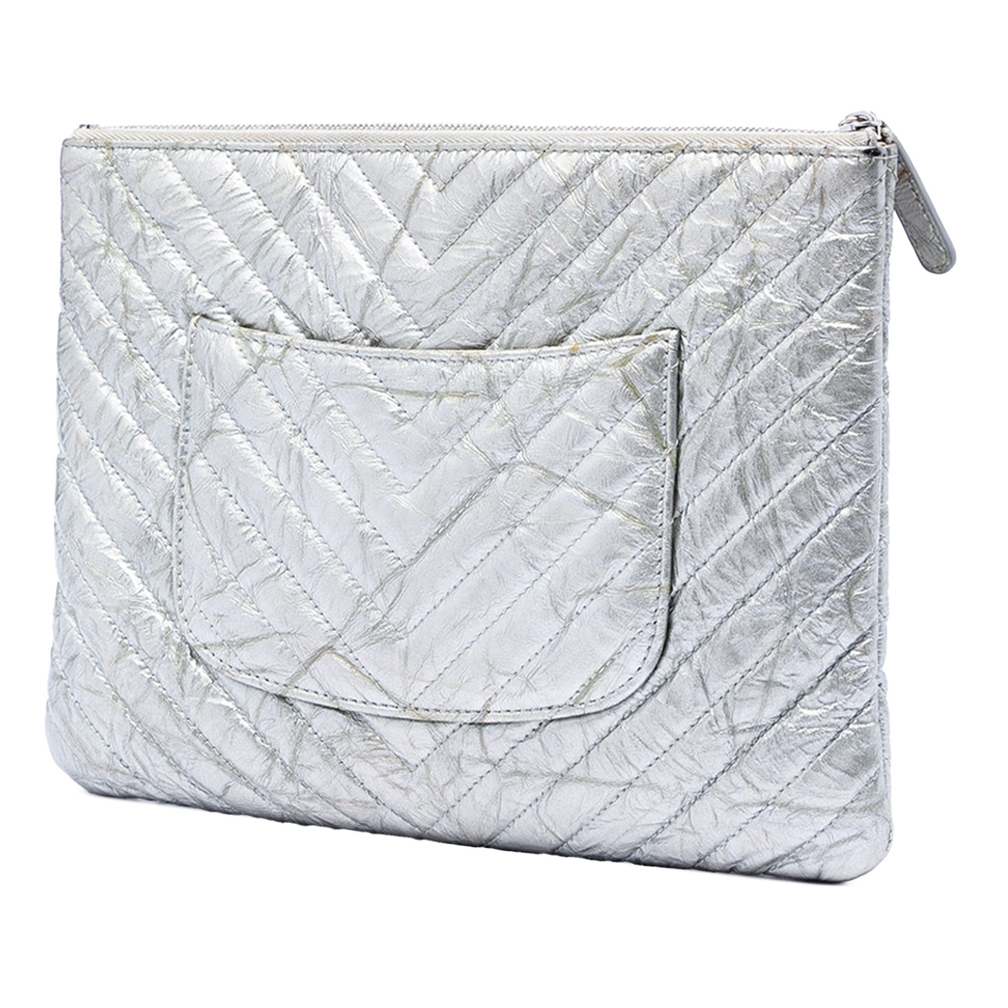 Chanel Medium Chevron Metallic Aged Calfskin O Case Clutch Size ONE SIZE - 2 Thumbnail