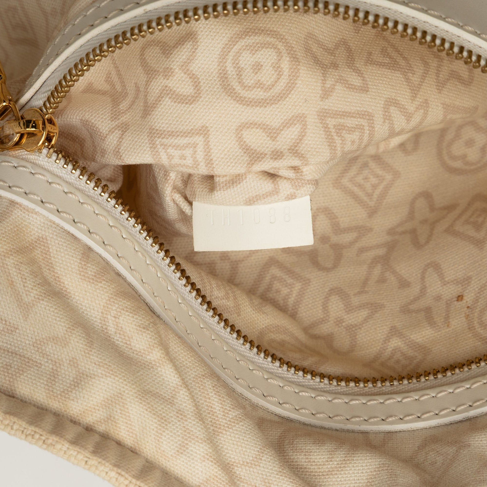 Louis Vuitton Monogram Tahitienne Cabas PM Size ONE SIZE - 7 Thumbnail