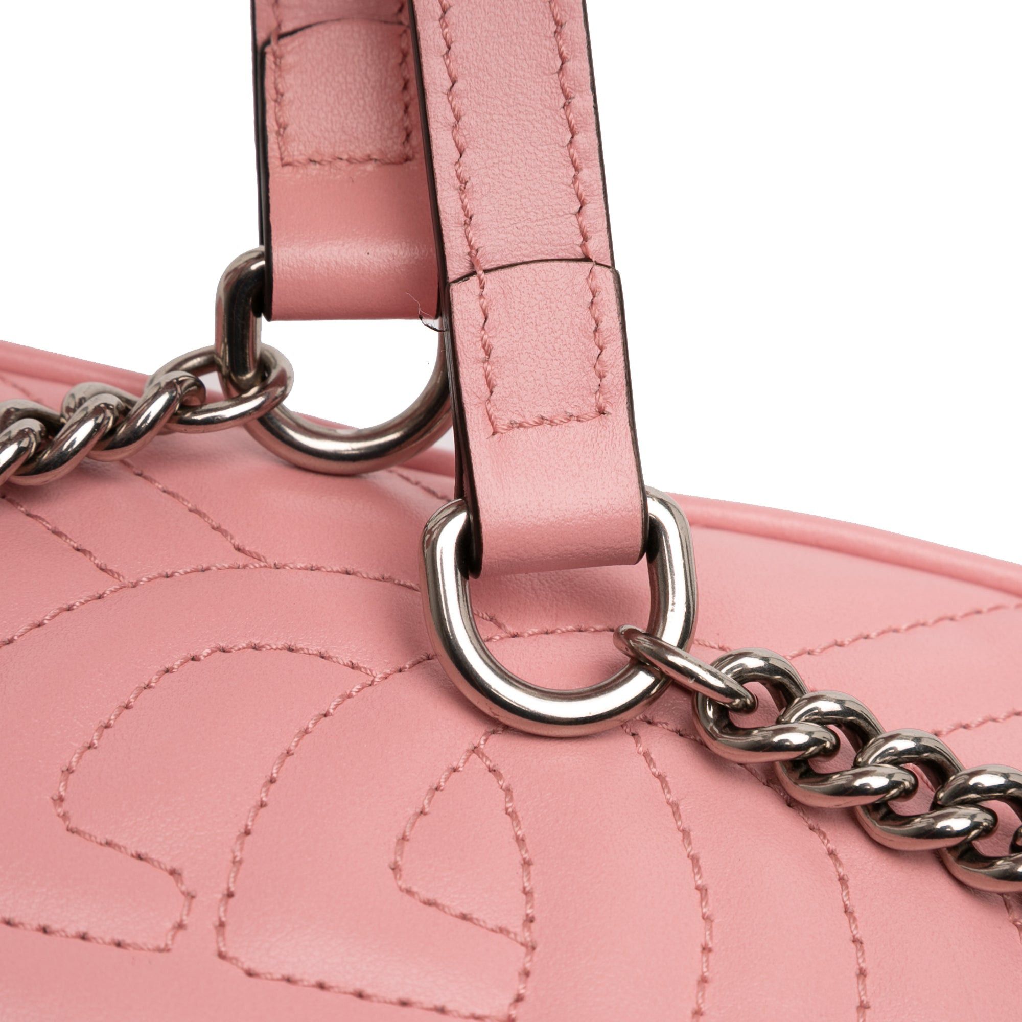Gucci Mini GG Marmont Matelasse Leather Crossbody Size ONE SIZE - 10 Thumbnail