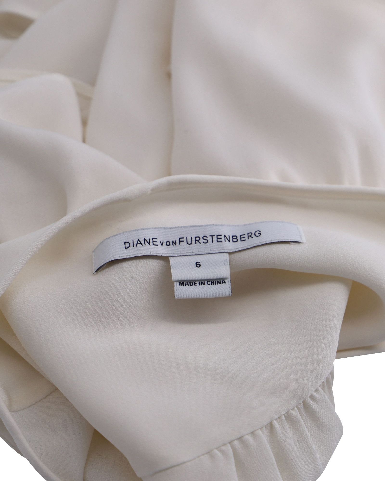Diane von Furstenberg Diane von Furstenberg Crepe Shirt in Ivory Silk Size XXS / US 00 / IT 34 - 4 Thumbnail