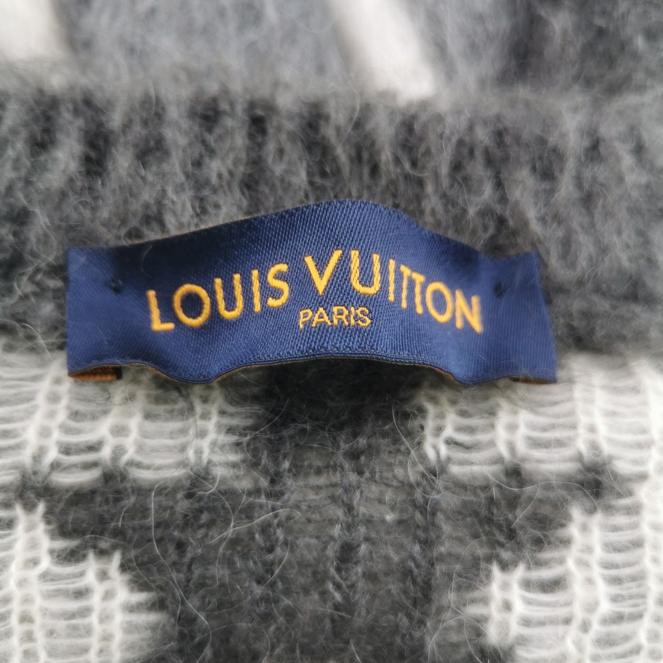 Louis Vuitton Louis Vuitton Mohair Stars Stripes Sweater Size M Size US M / EU 48-50 / 2 - 6 Thumbnail