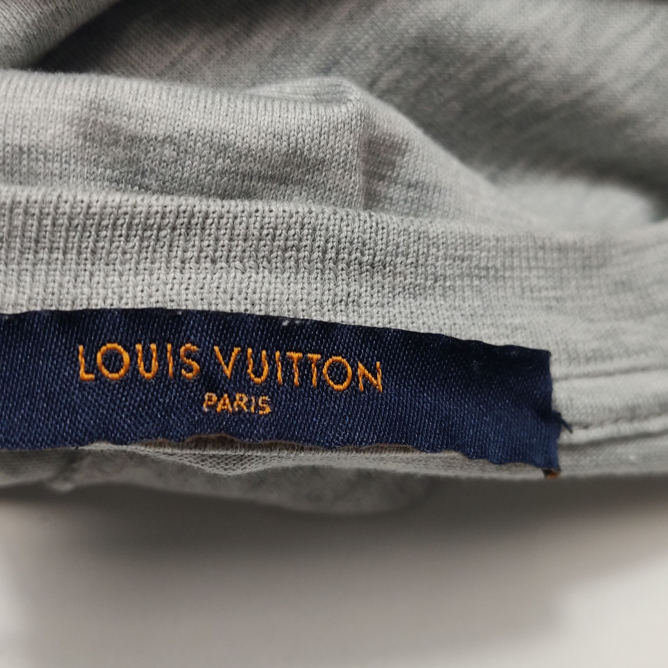 Louis Vuitton Louis Vuitton Embroidered Logo T-Shirt S Size US S / EU 44-46 / 1 - 5 Thumbnail