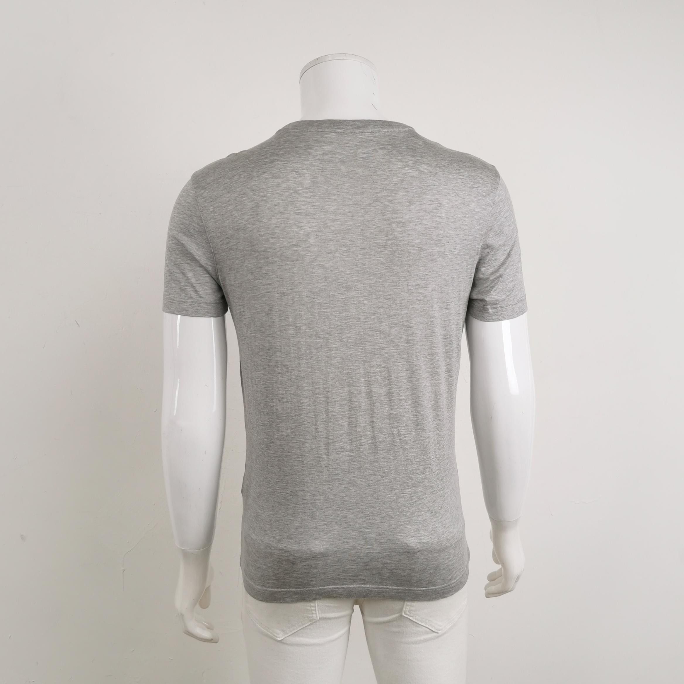 Louis Vuitton Louis Vuitton Embroidered Logo T-Shirt S Size US S / EU 44-46 / 1 - 2 Thumbnail