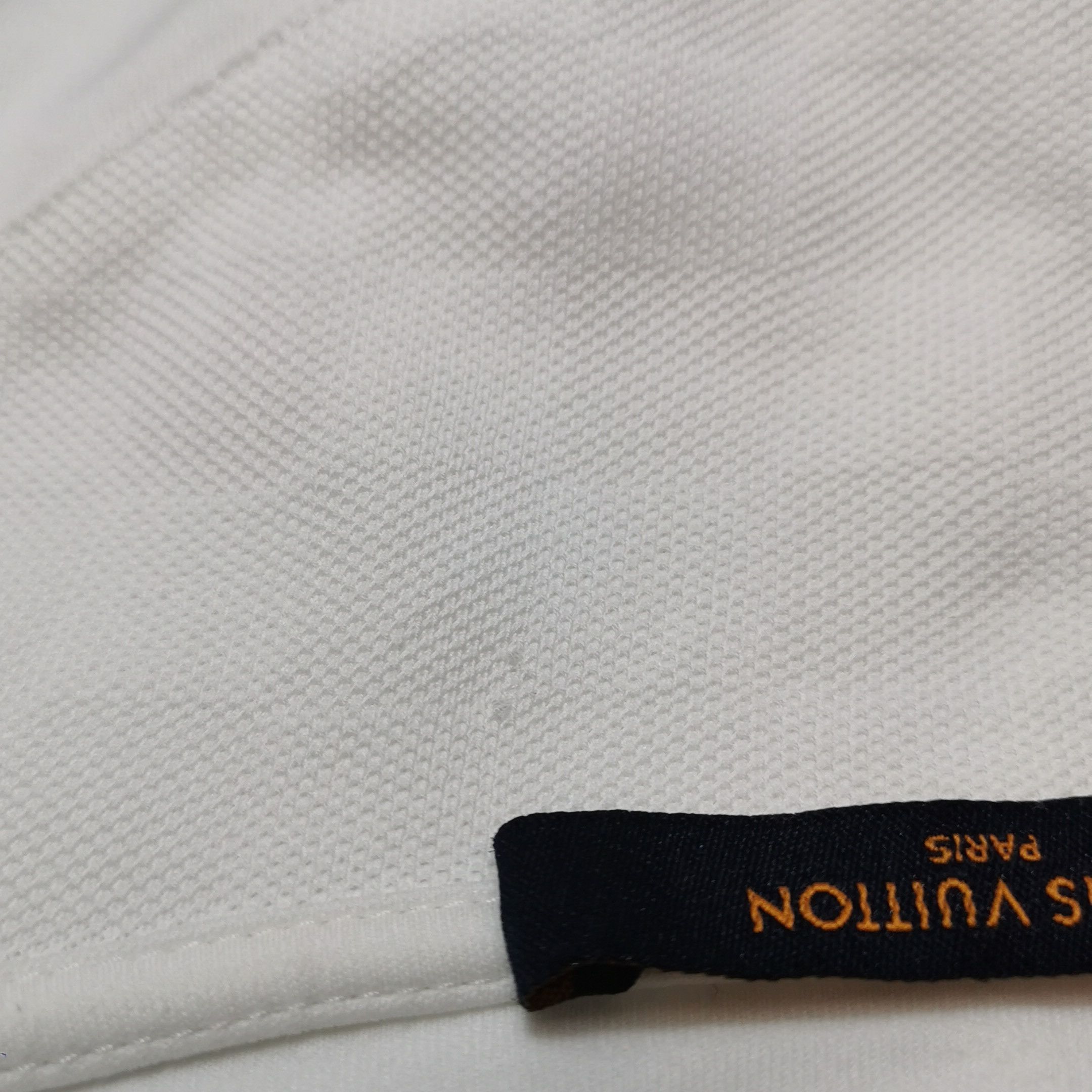 Louis Vuitton Louis Vuitton Solid Cotton Pocket T-Shirt S Size US S / EU 44-46 / 1 - 8 Thumbnail