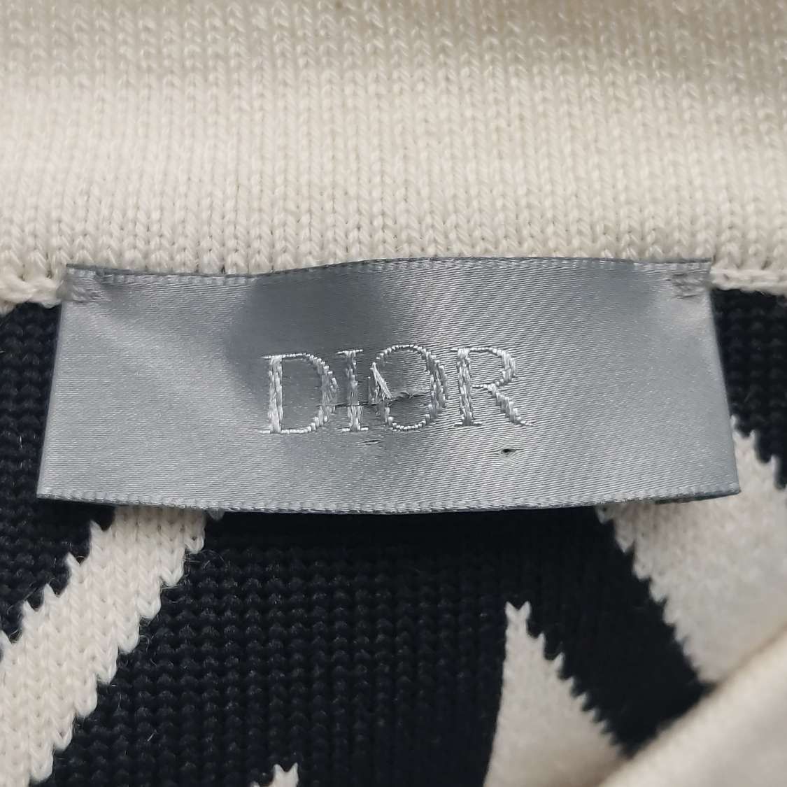 Dior Dior Geometric Pattern Logo Sweater Size L Size US L / EU 52-54 / 3 - 5 Thumbnail