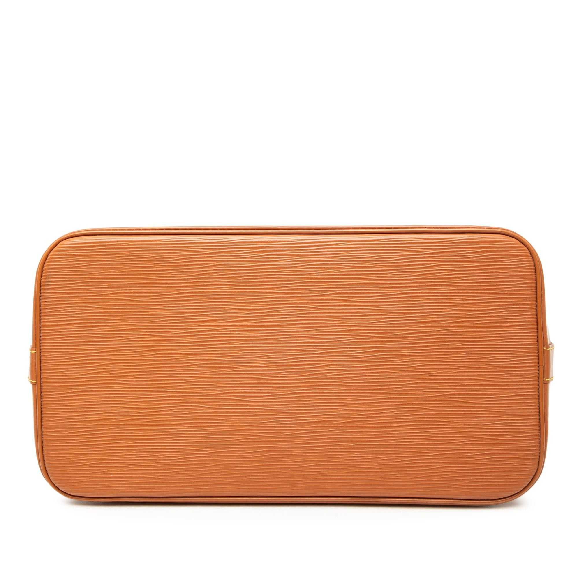 Louis Vuitton Epi Alma PM Size ONE SIZE - 3 Thumbnail