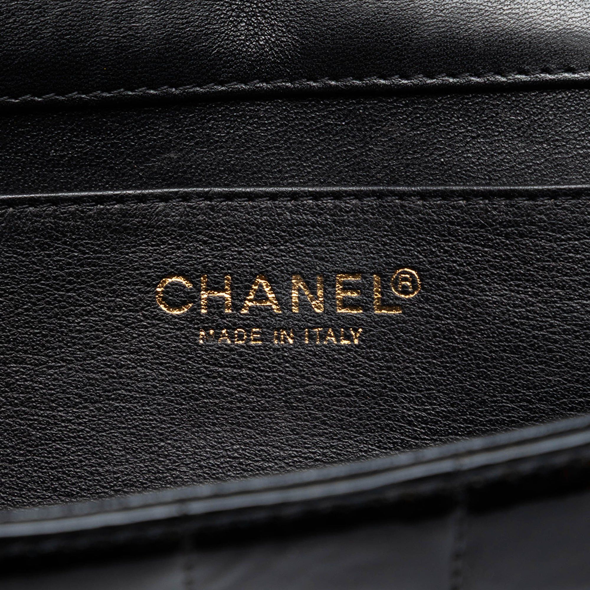 Chanel Chocolate Bar Patent Clutch Size ONE SIZE - 5 Thumbnail