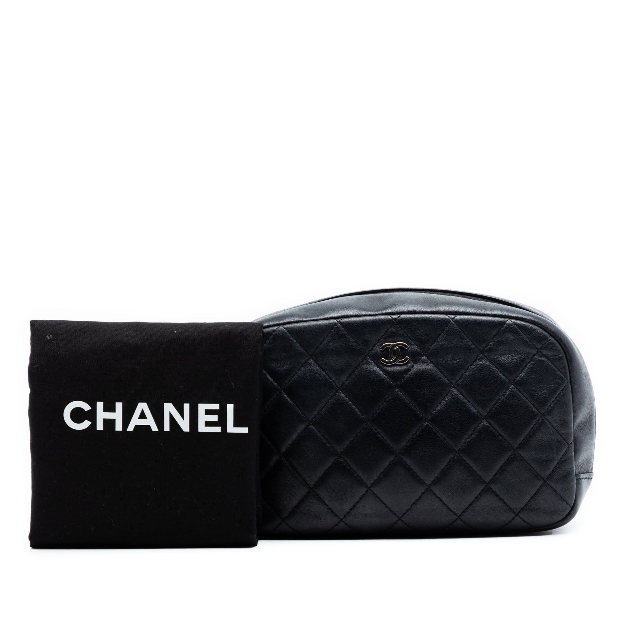 Chanel Medium Curvy Cosmetic Pouch Size ONE SIZE - 8 Thumbnail
