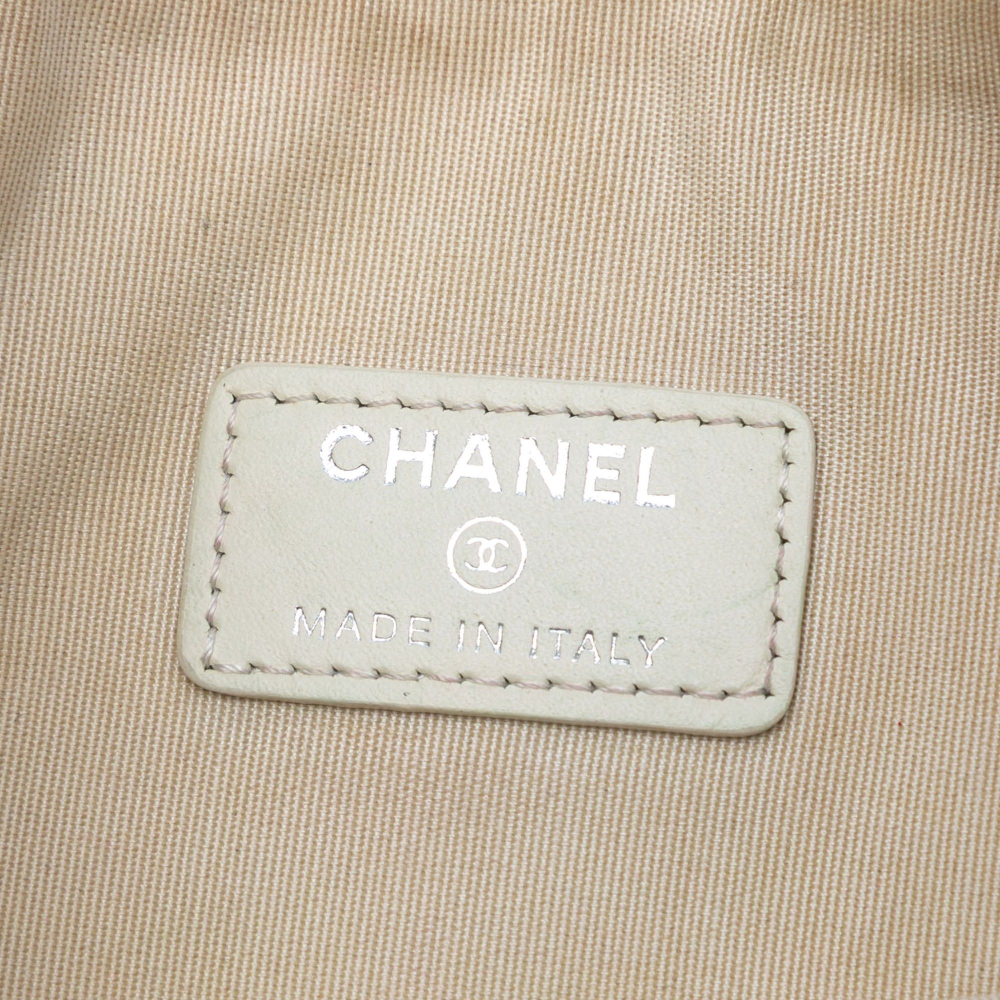 Chanel Small Denim Deauville O Case Clutch Size ONE SIZE - 5 Thumbnail