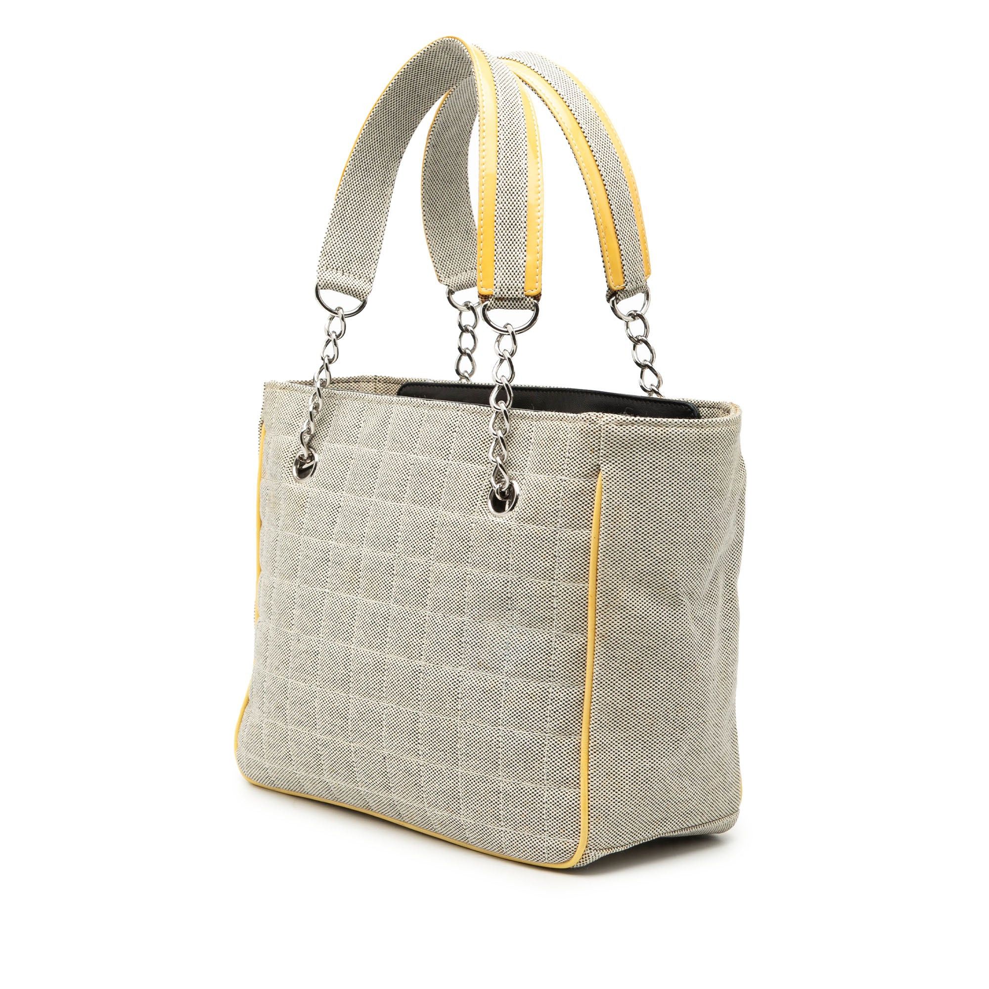 Chanel CC Camellia No. 5 Choco Bar Canvas Tote Size ONE SIZE - 2 Thumbnail