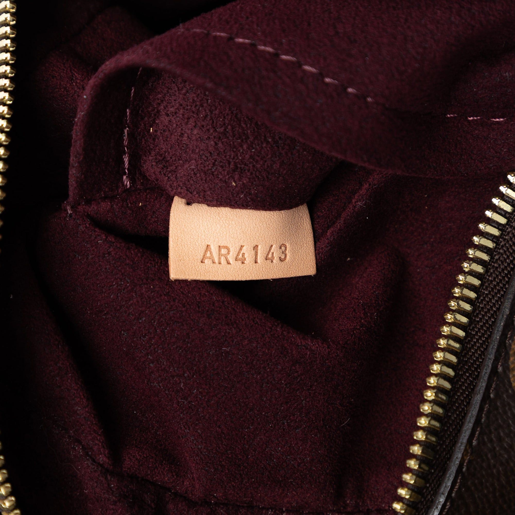 Louis Vuitton Monogram Marais MM Size ONE SIZE - 5 Thumbnail