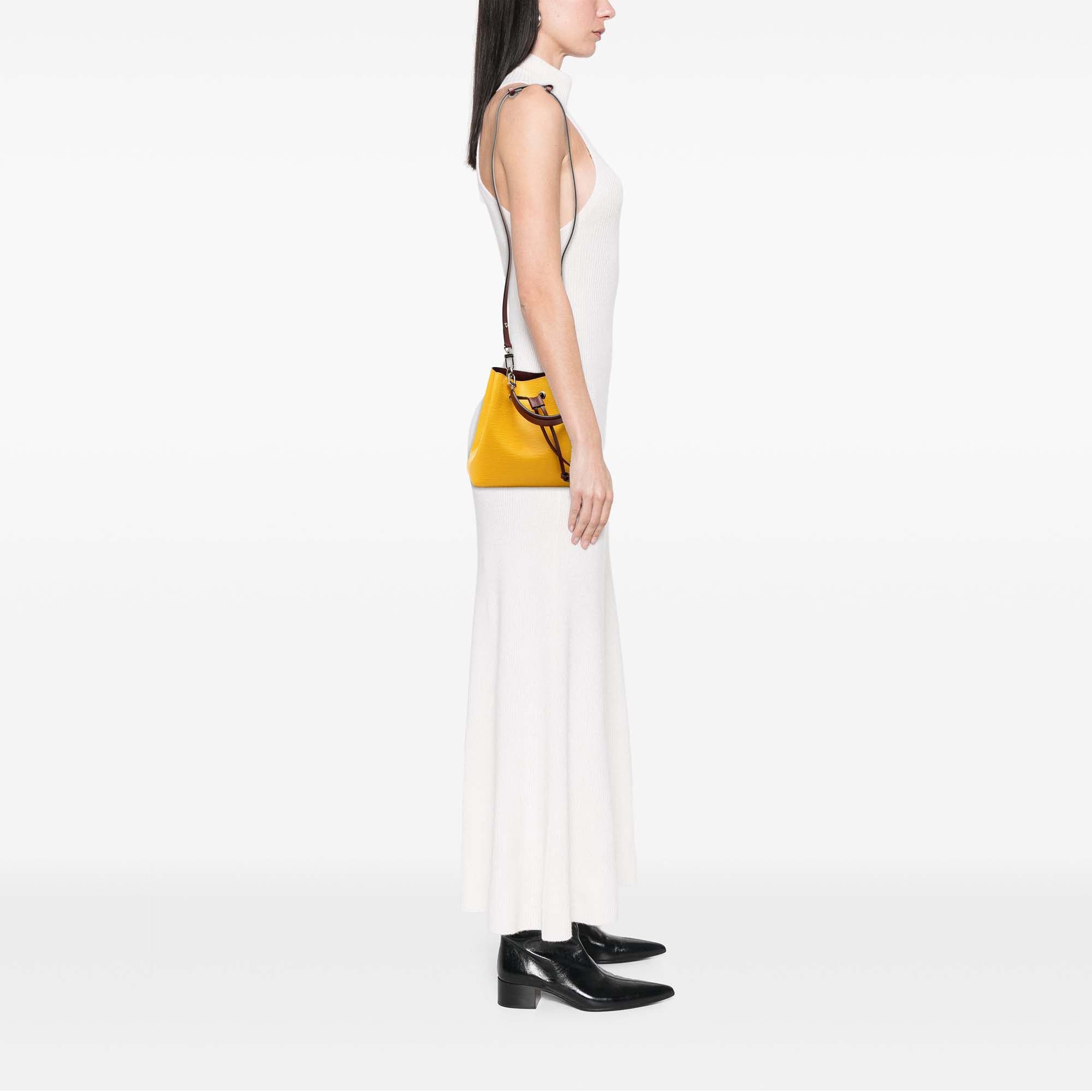 Louis Vuitton Epi NeoNoe BB Size ONE SIZE - 7 Thumbnail
